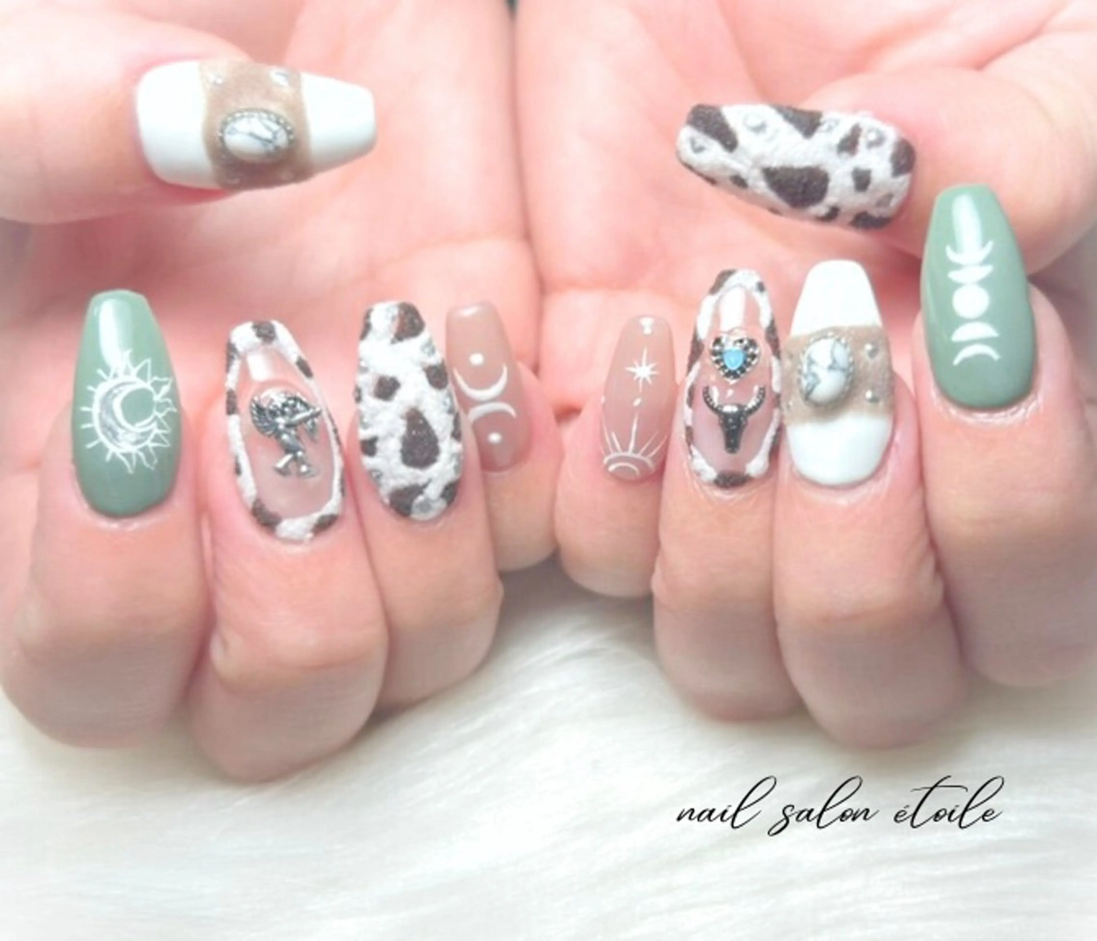 ネイル アートネイル 持ち込み 冬ネイル ハンドネイル nail salon étoileのネイルデザイン