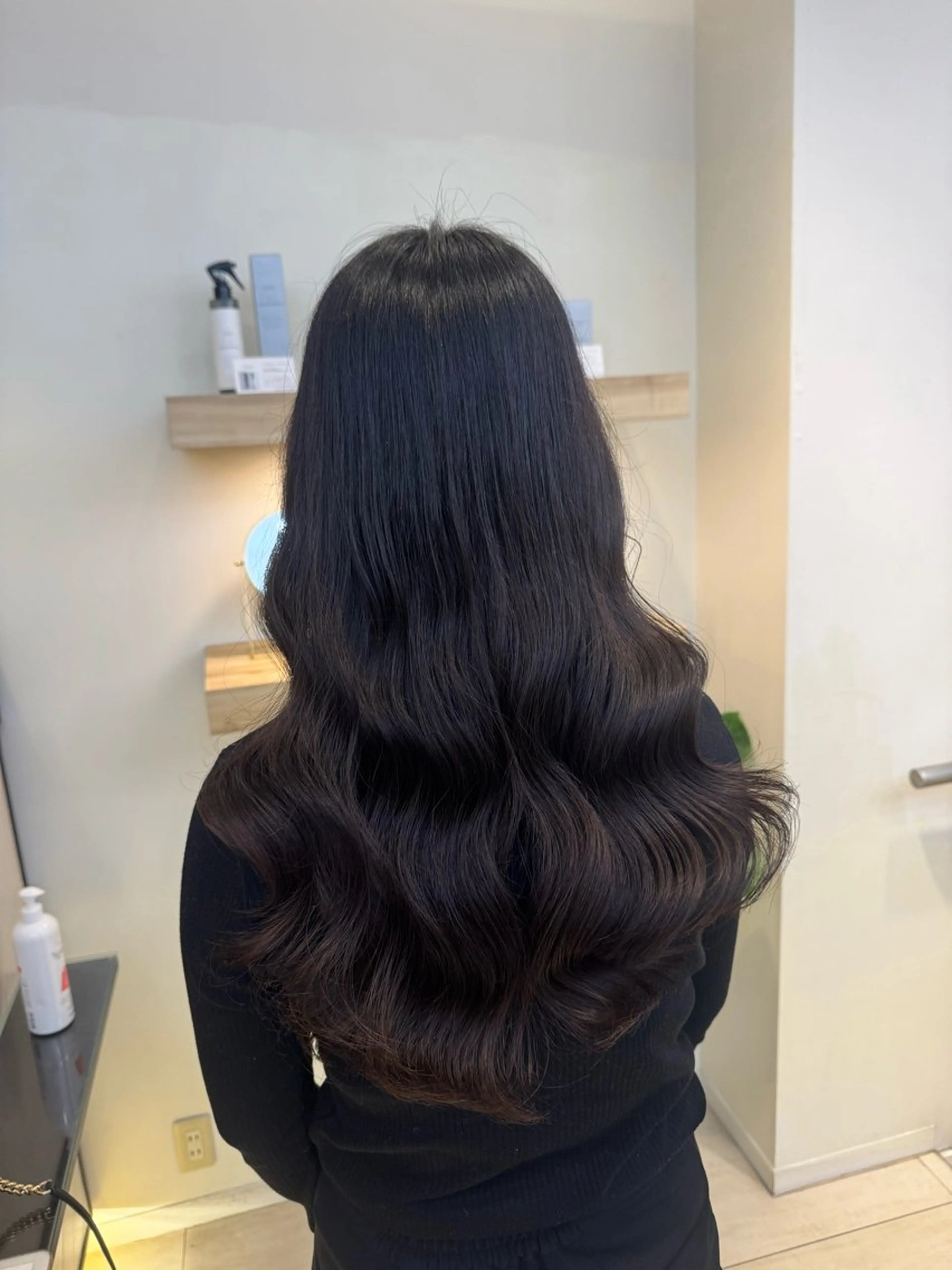 ロング パーマ 韓国風ヘア カット パーマ トリートメント 🧿パーマ／レイヤー 🧿シュリのヘアスタイル