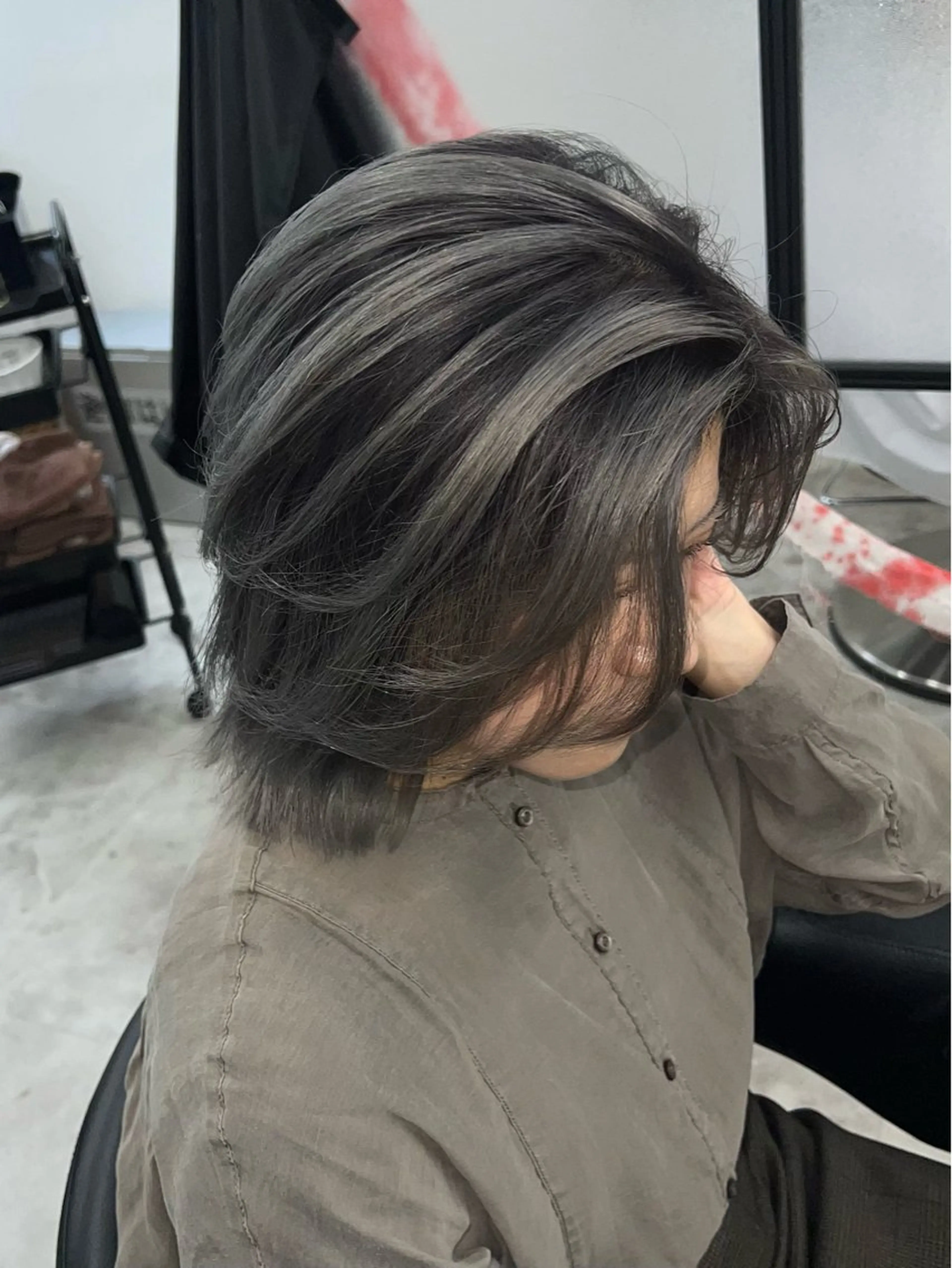 ミディアム カラー ブリーチ ヘアカラー トリートメント Uno. 本気で ヘアに悩む方へ✨のヘアスタイル