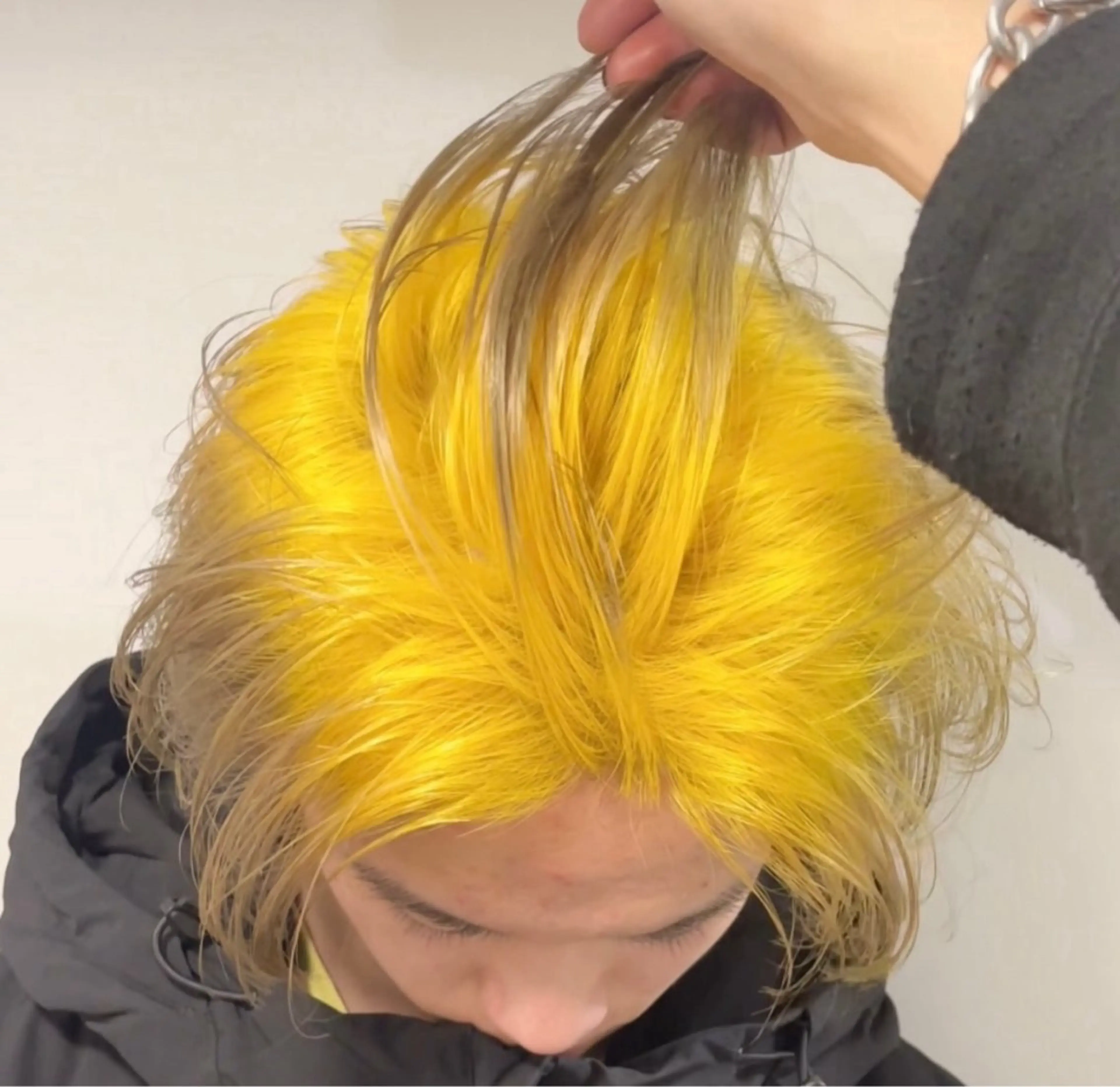 カラー メンズ メンズブリーチ メンズパーマ ブリーチ カット ヘアカラー メンズパーマ専門 /縦落ち/渋谷駅近のヘアスタイル