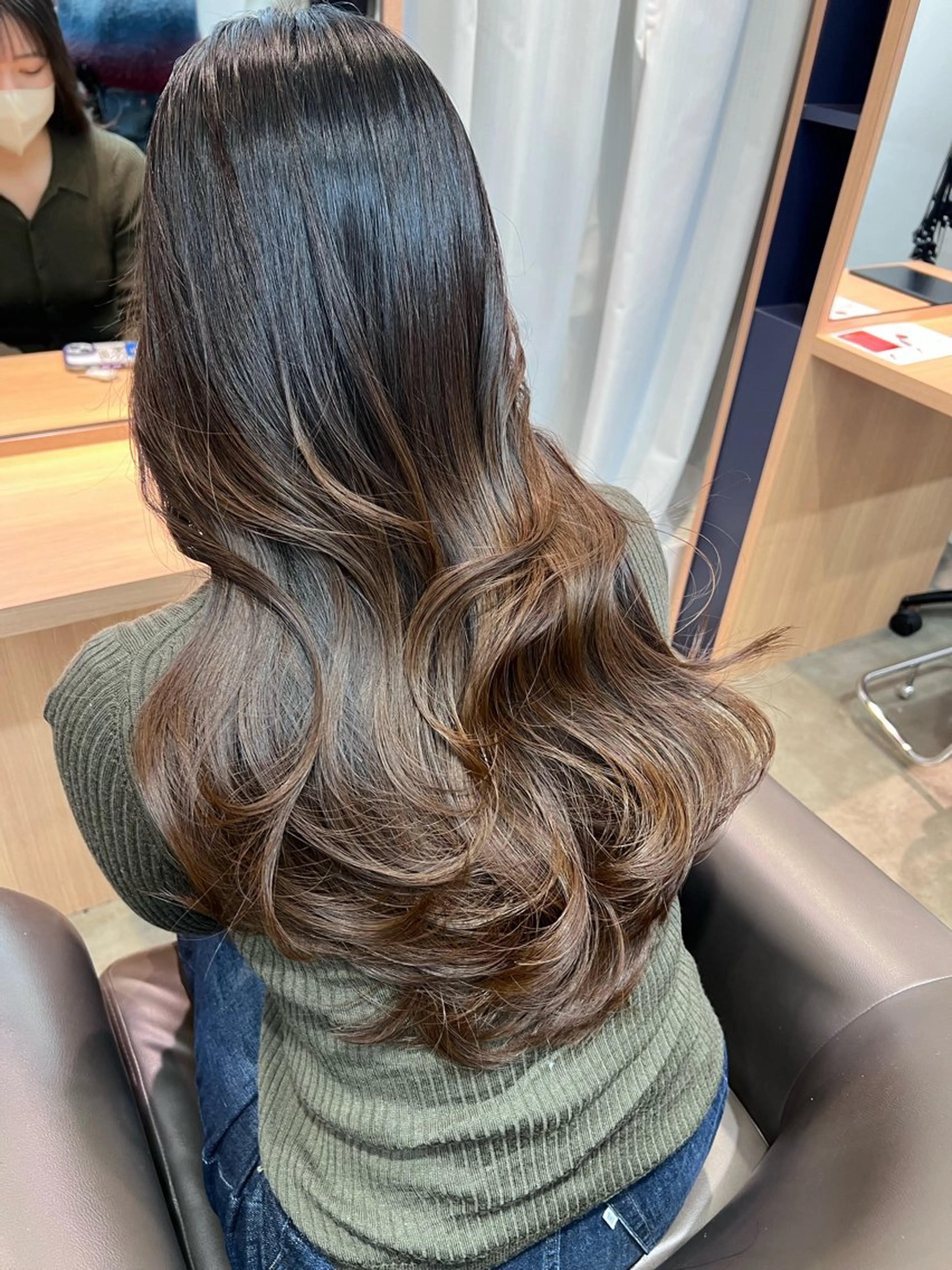 ロング 山中 欧輔のヘアスタイル