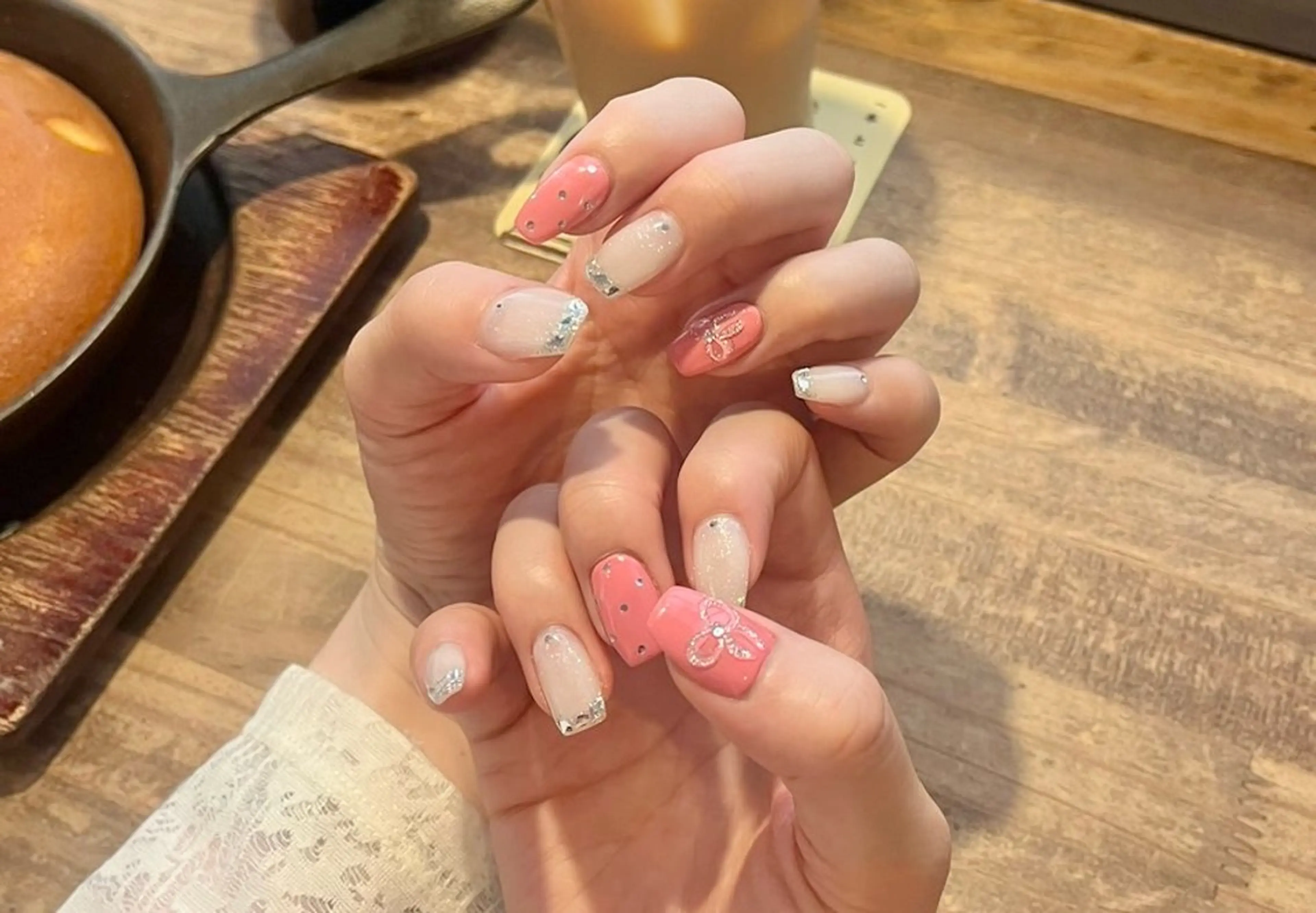 ネイル フレンチネイル ガラスフレンチ 持ち込み わたなべ さやかのネイルデザイン