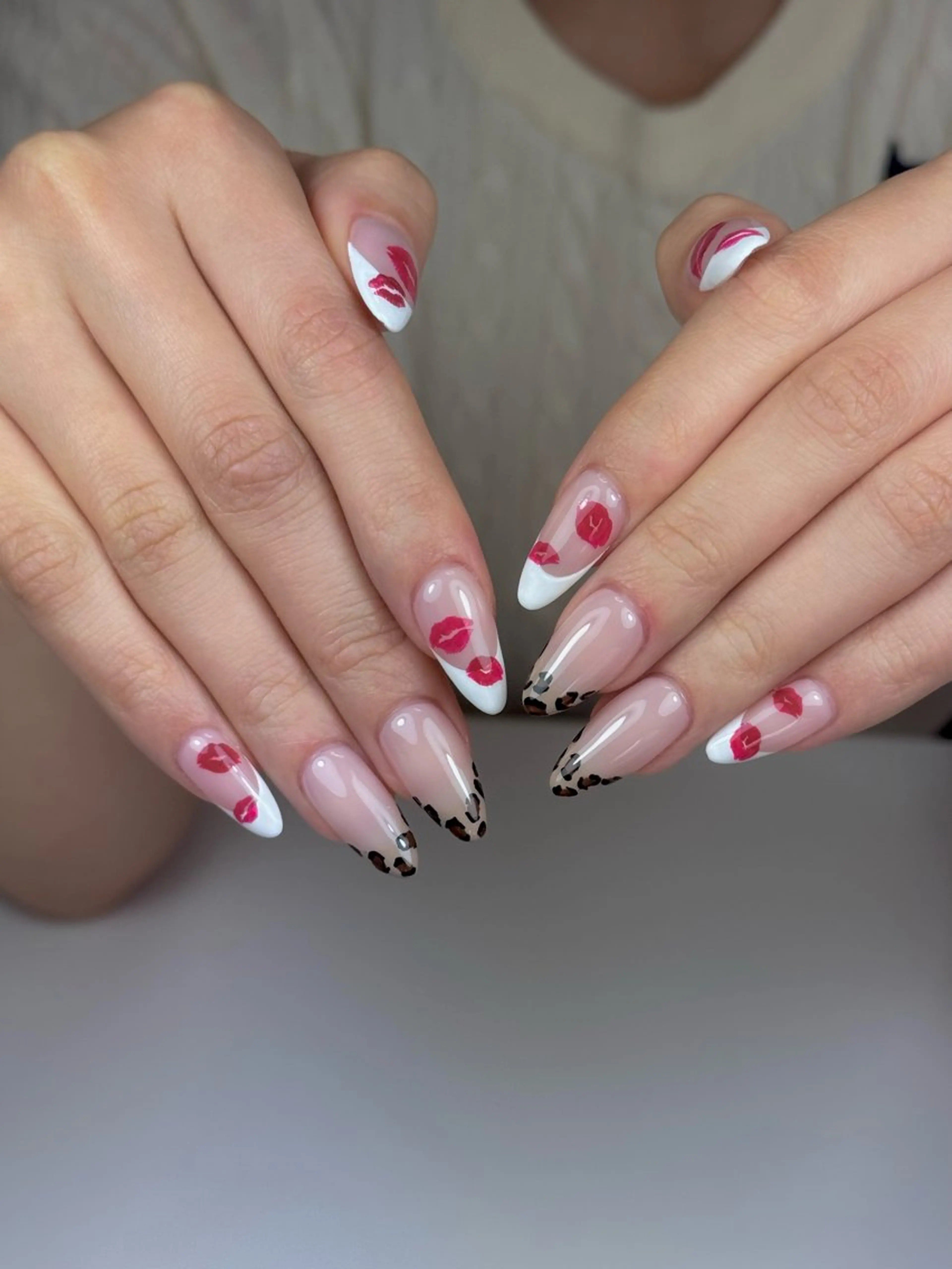 ネイル ハンドネイル ZHU_ STUDIOのネイルデザイン