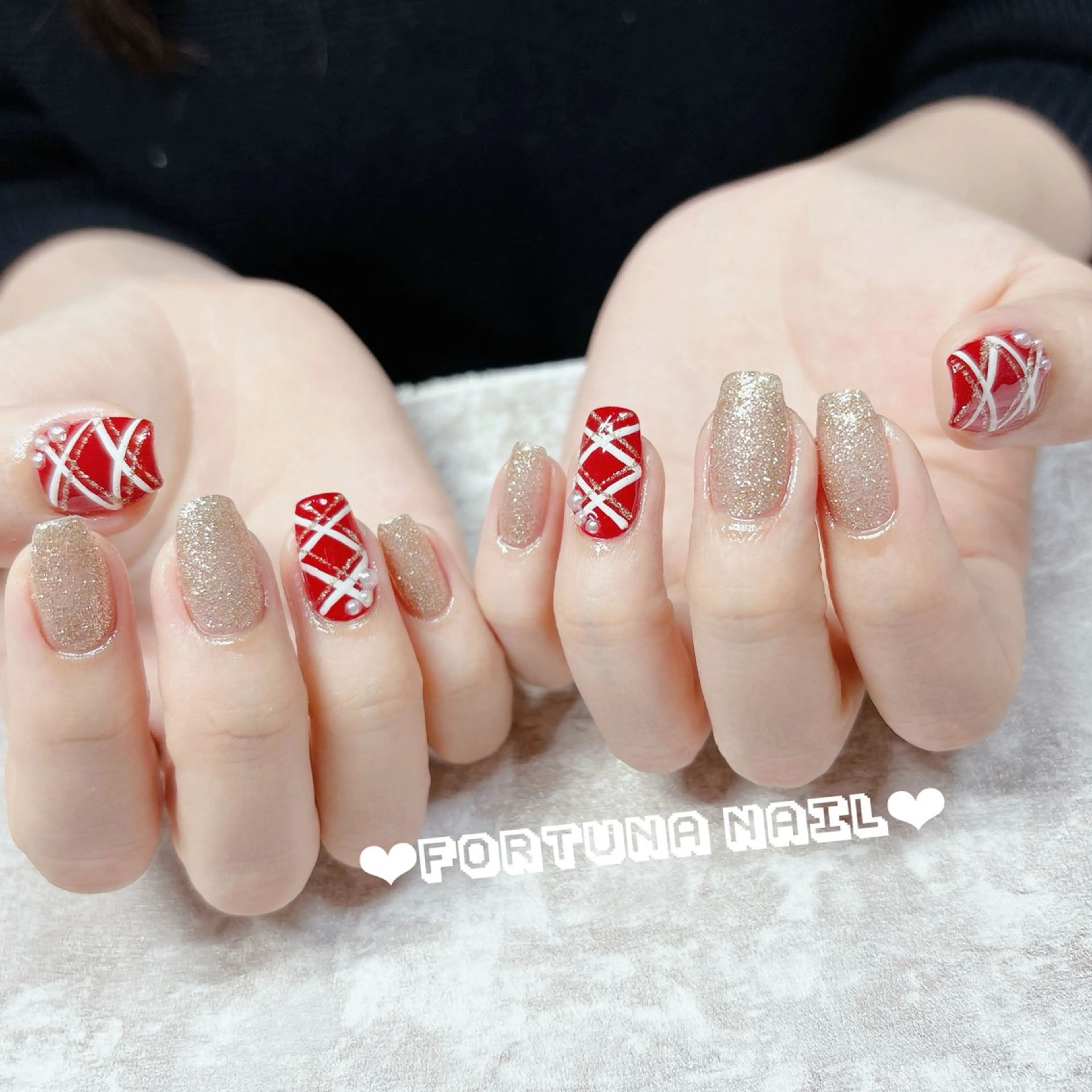 ネイル 冬ネイル クリスマス ハンドネイル ハンドケア Nail •Head スパFortunaのネイルデザイン