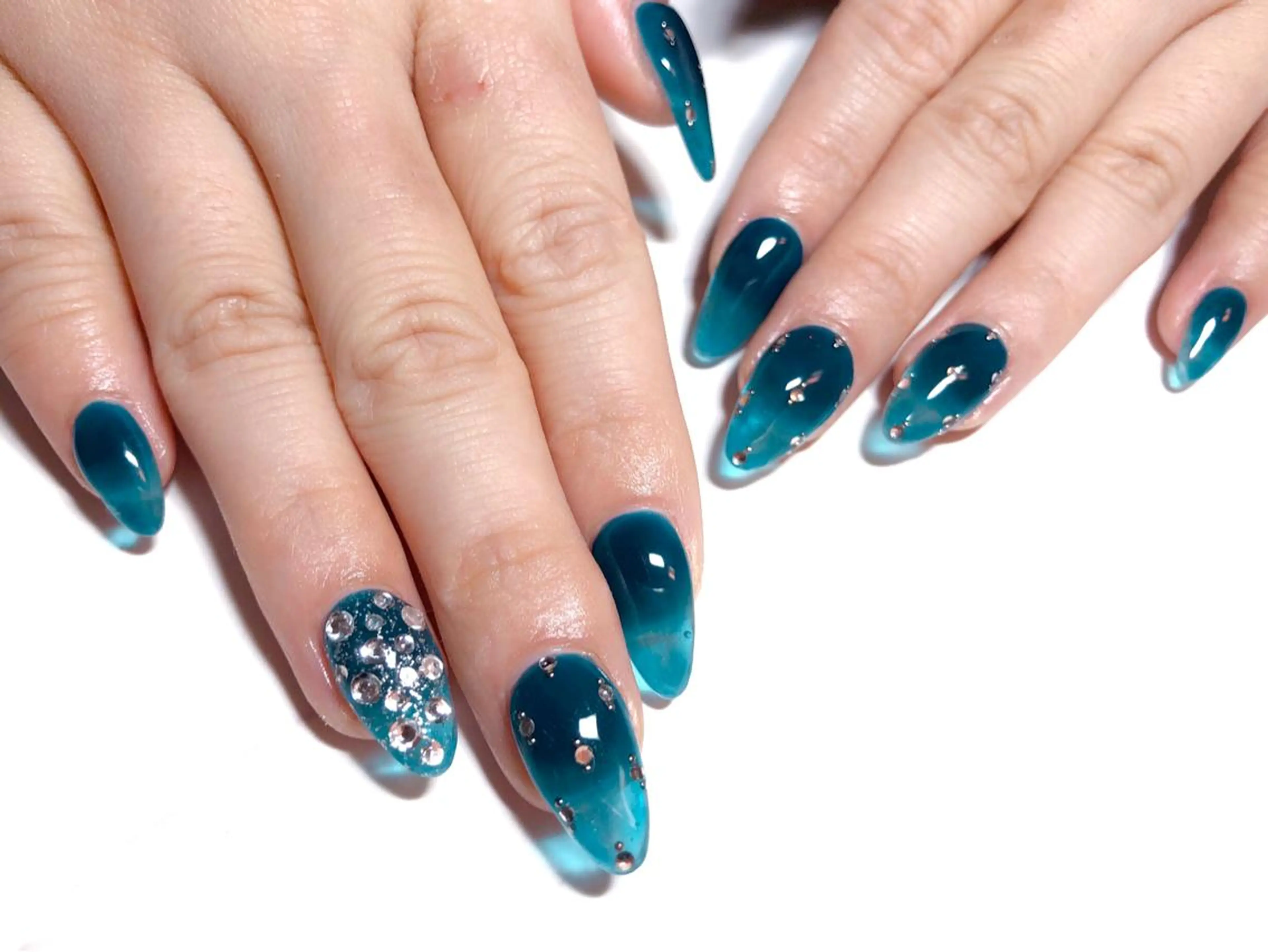 ネイル スカルプネイル ハンドネイル yumnail (ネイル&脱毛)のエステ・リラクイメージ