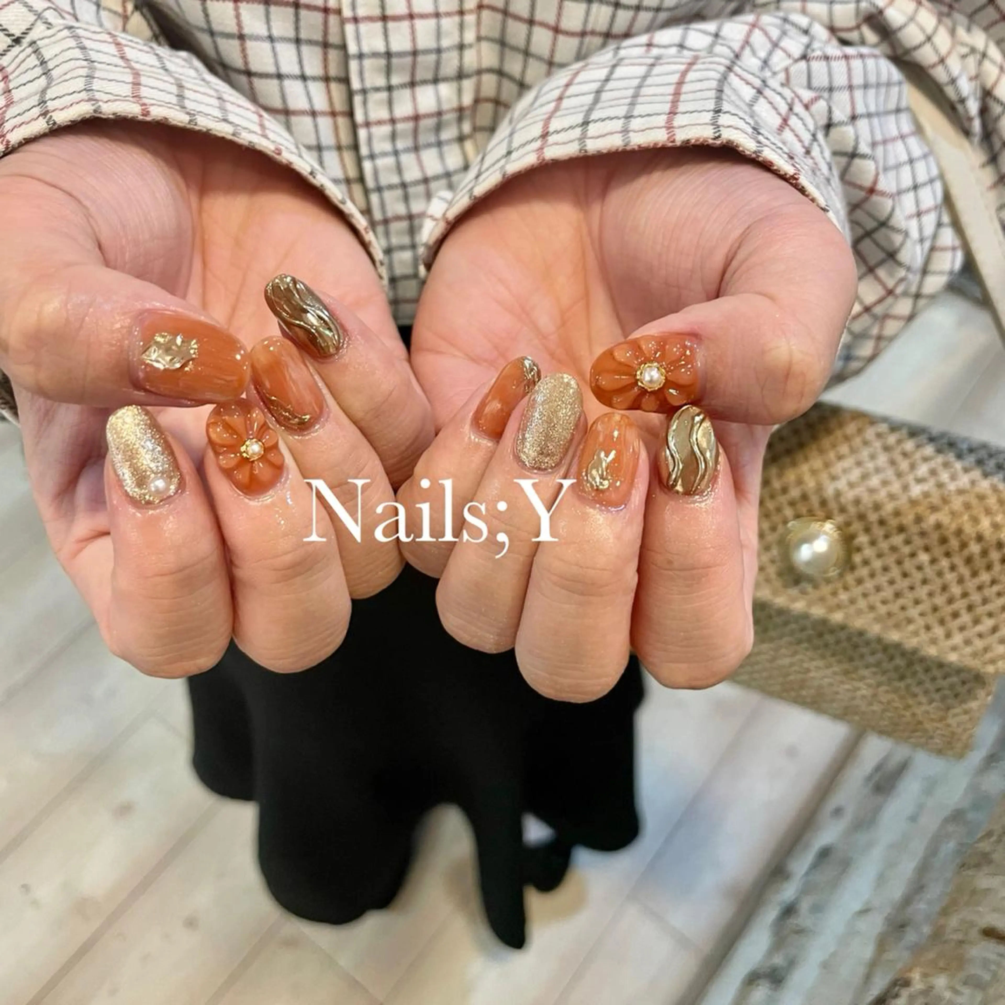 ネイル アートネイル フラワーネイル ジェルネイル ゴールド ミラーネイル yo koのネイルデザイン