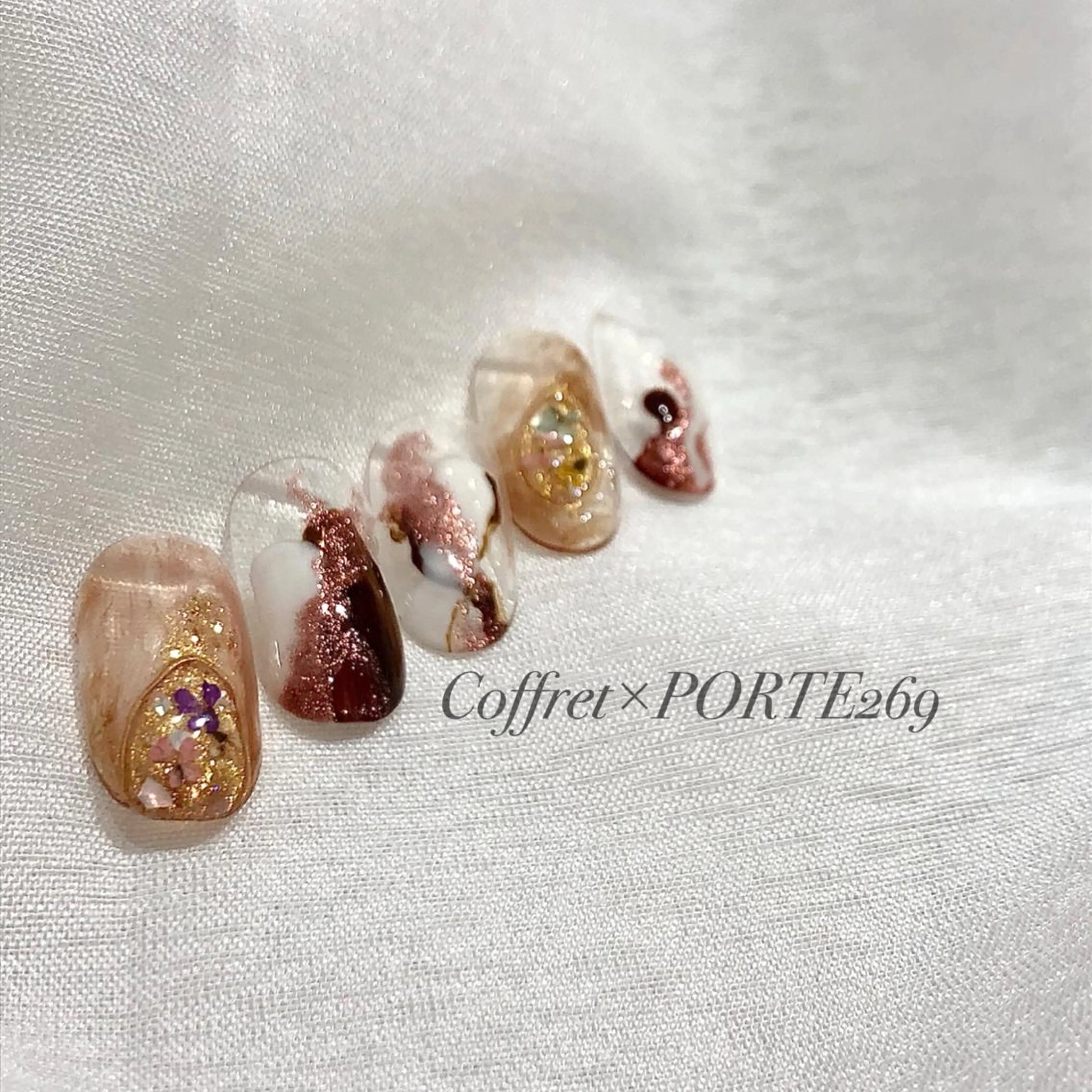 ネイル ニュアンスネイル 💕WOLTOKYO 池袋💕maiのネイルデザイン