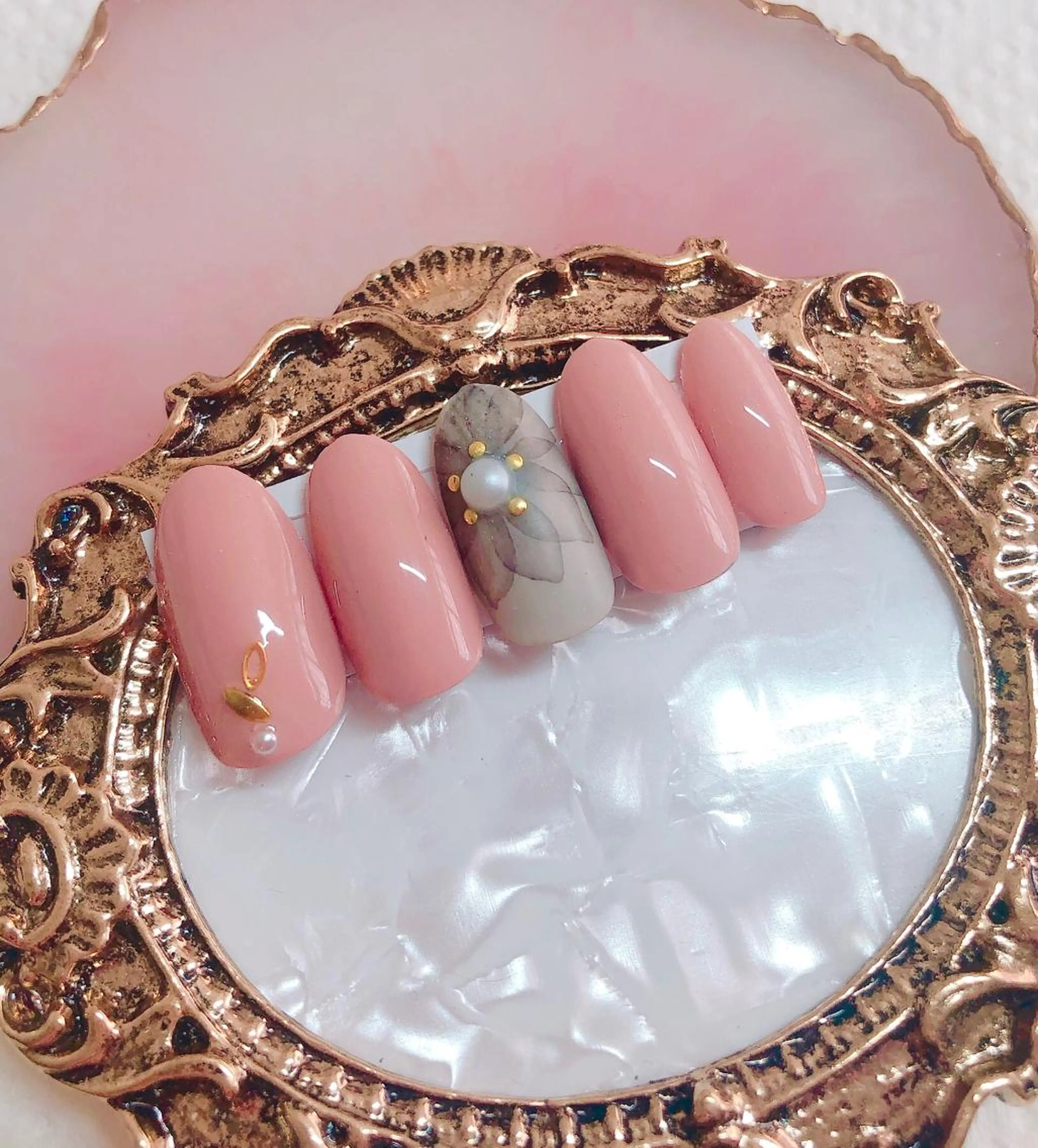 ネイル ハンドネイル CROWN プライベートサロンのネイルデザイン