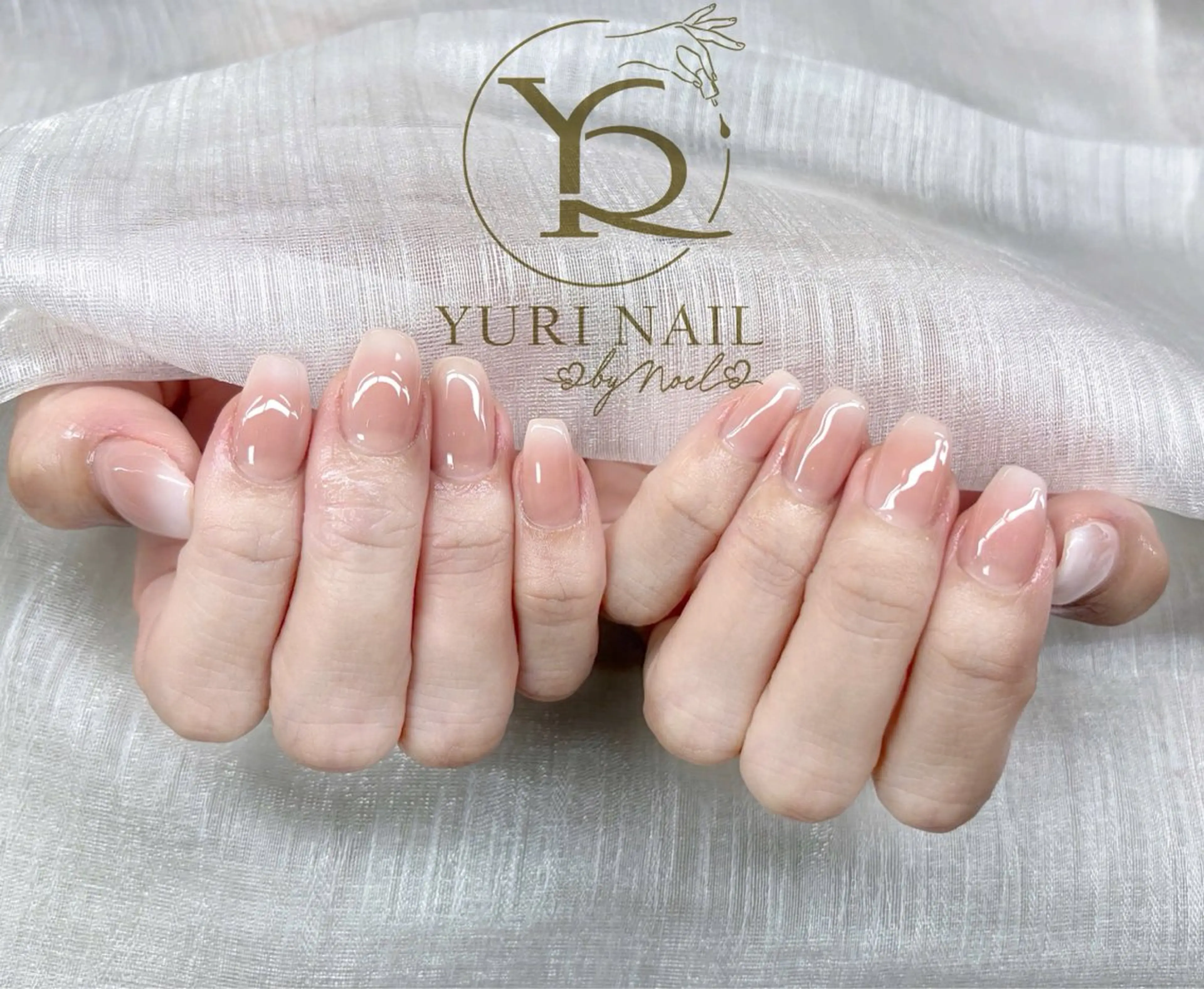 ネイル チークネイル フットネイル フレンチネイル 韓国ネイル 水色 ハンドネイル フットネイル ハンドケア YURI Nail NARITAのネイルデザイン