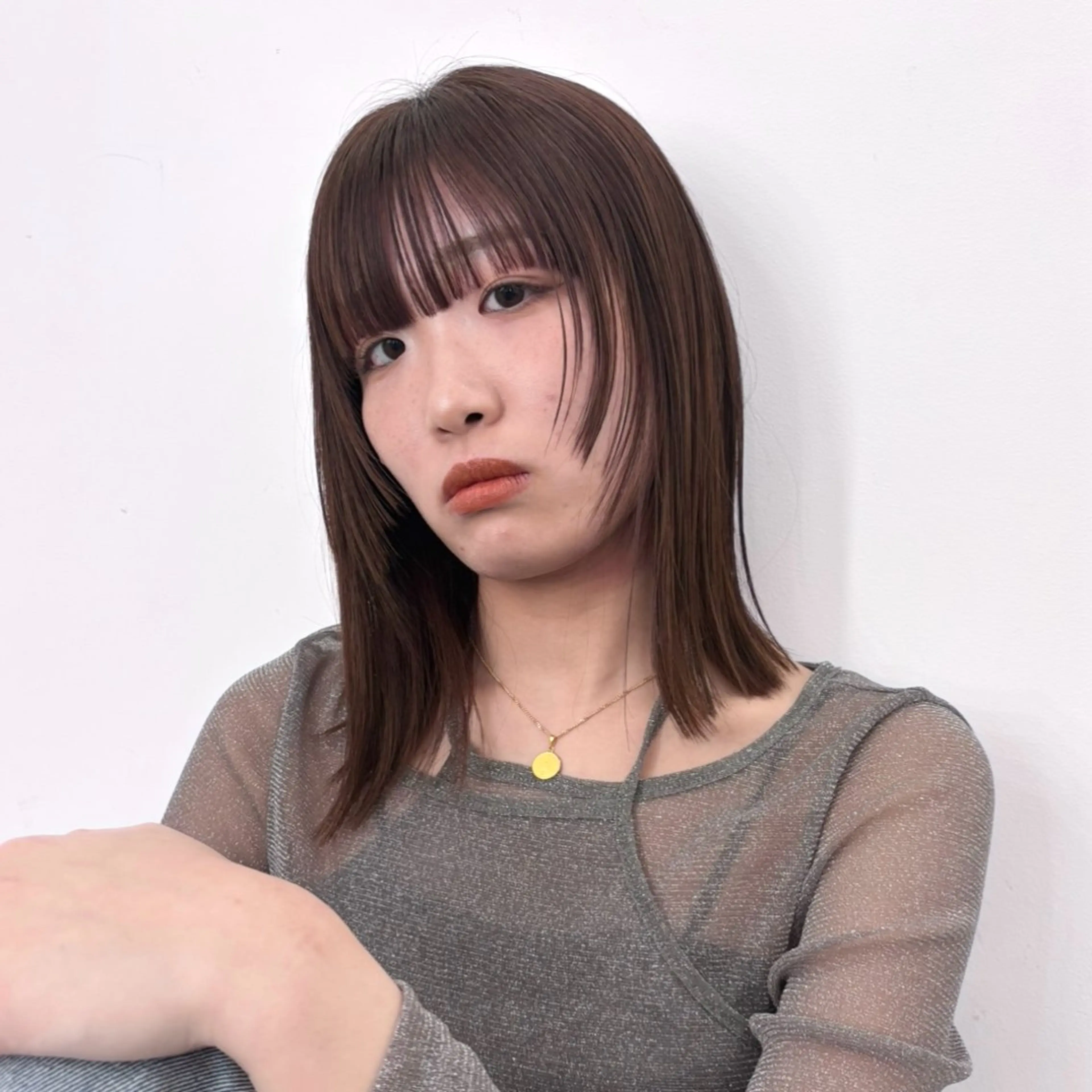 ミディアム 顔周りカット レイヤーカット 外ハネヘア KEYMAN HARUKAのマツエク・マツパデザイン