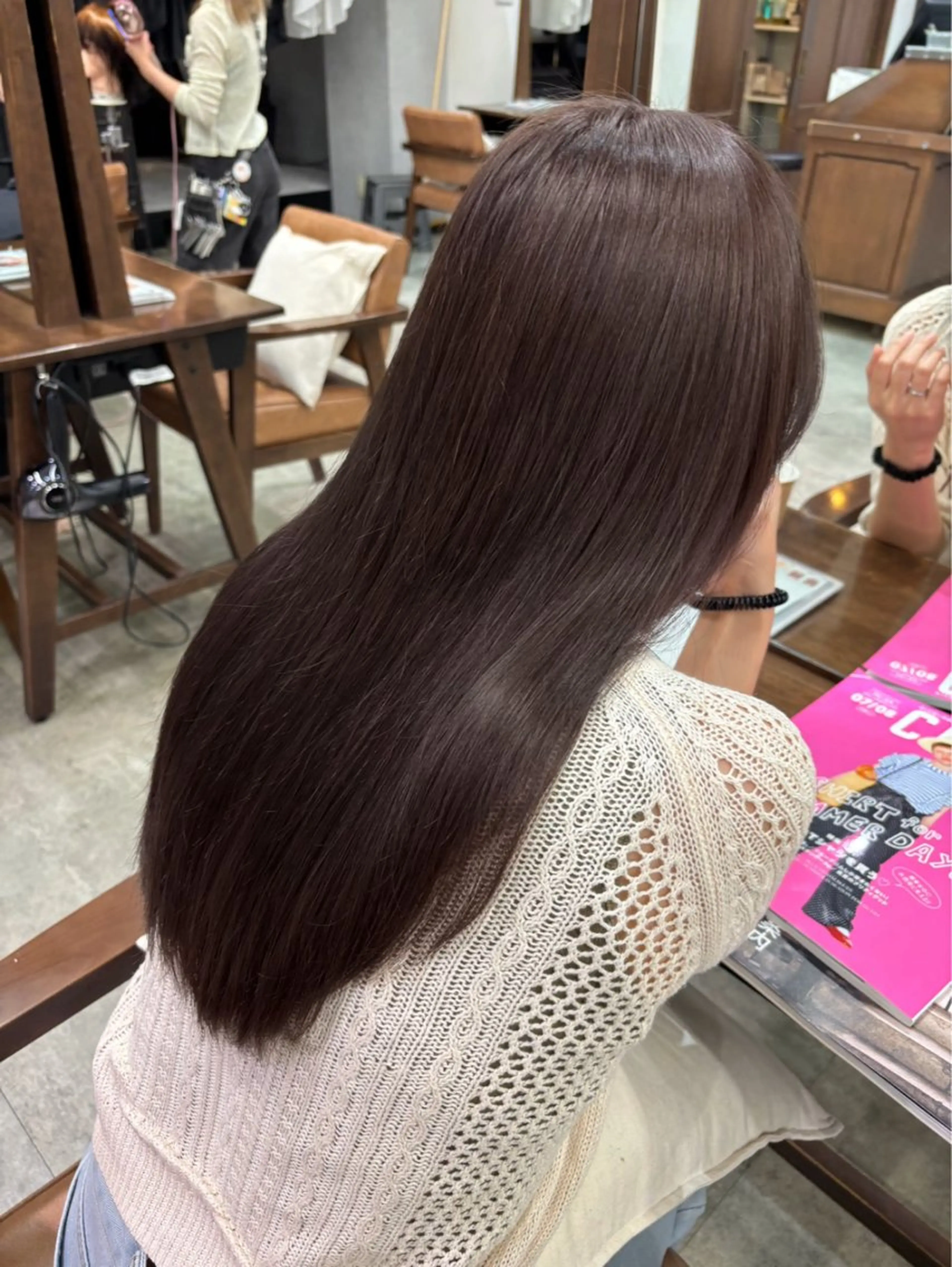 【おすすめメニュー🍊⠀】髪質改善カラー+サービストリートメントつきの写真