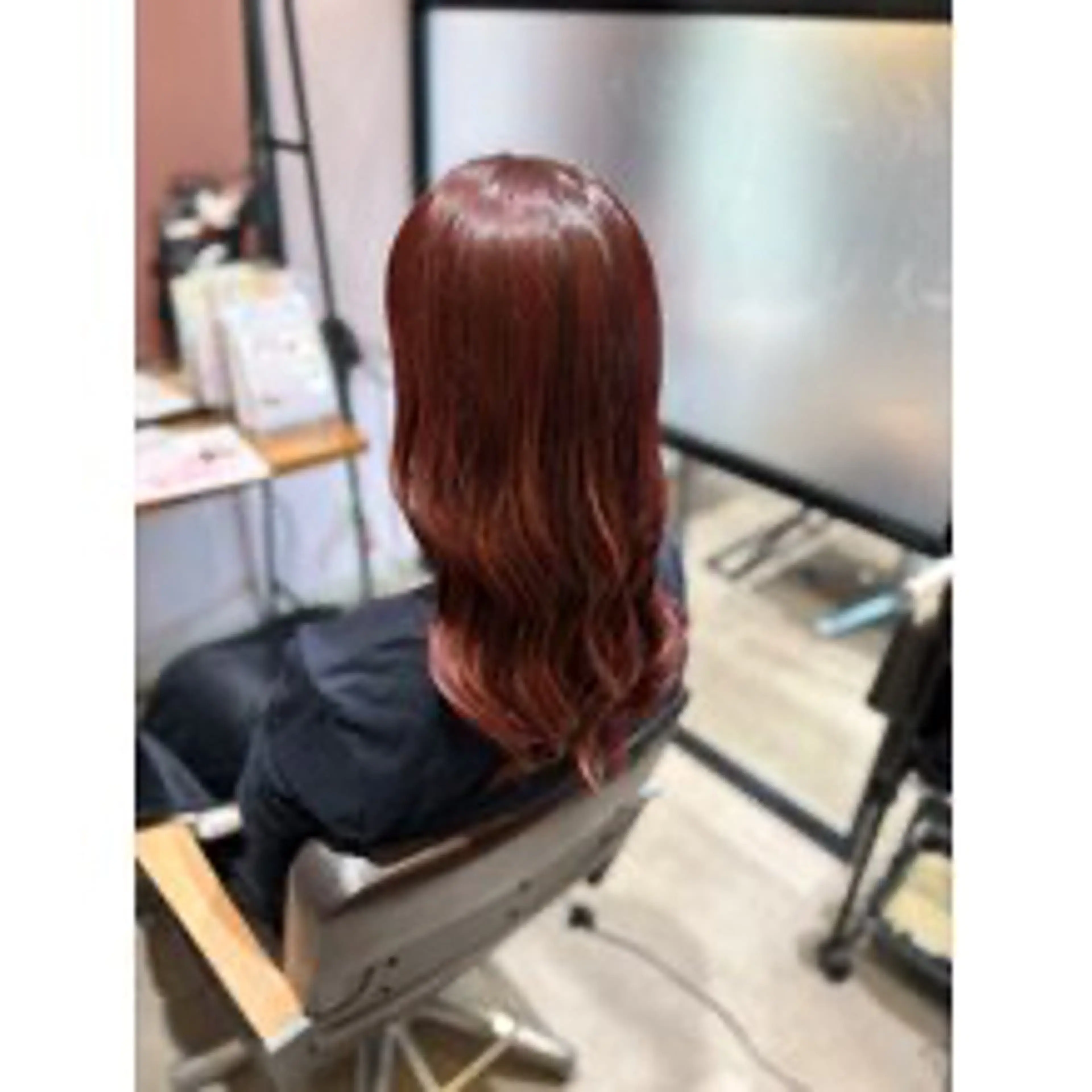 カラー 梶 瑞希のヘアスタイル