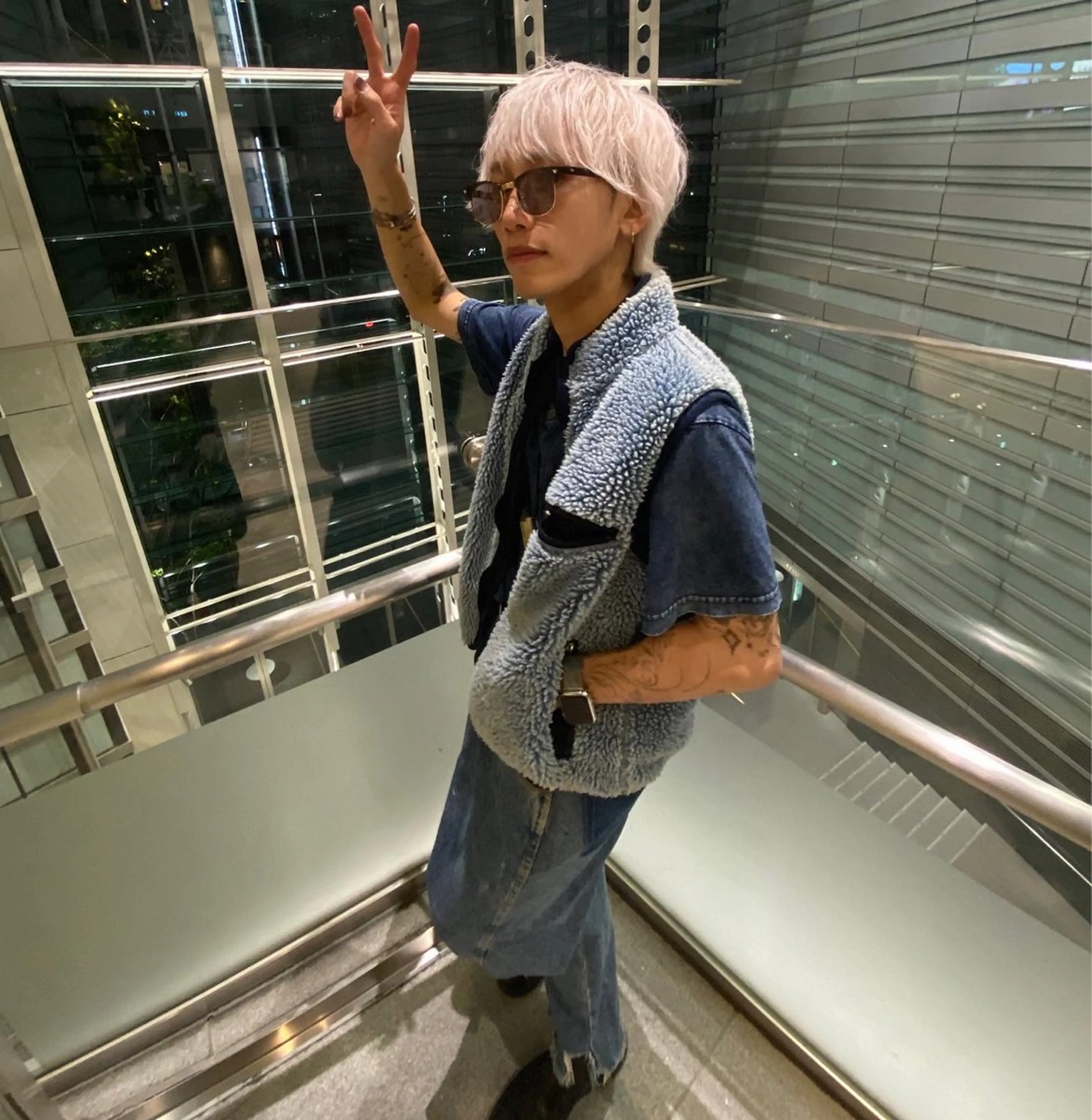 ショート カラー メンズ メンズハイトーン ハイトーンカラー カット ヘアカラー トリートメント mai / linoah˚✧のヘアスタイル