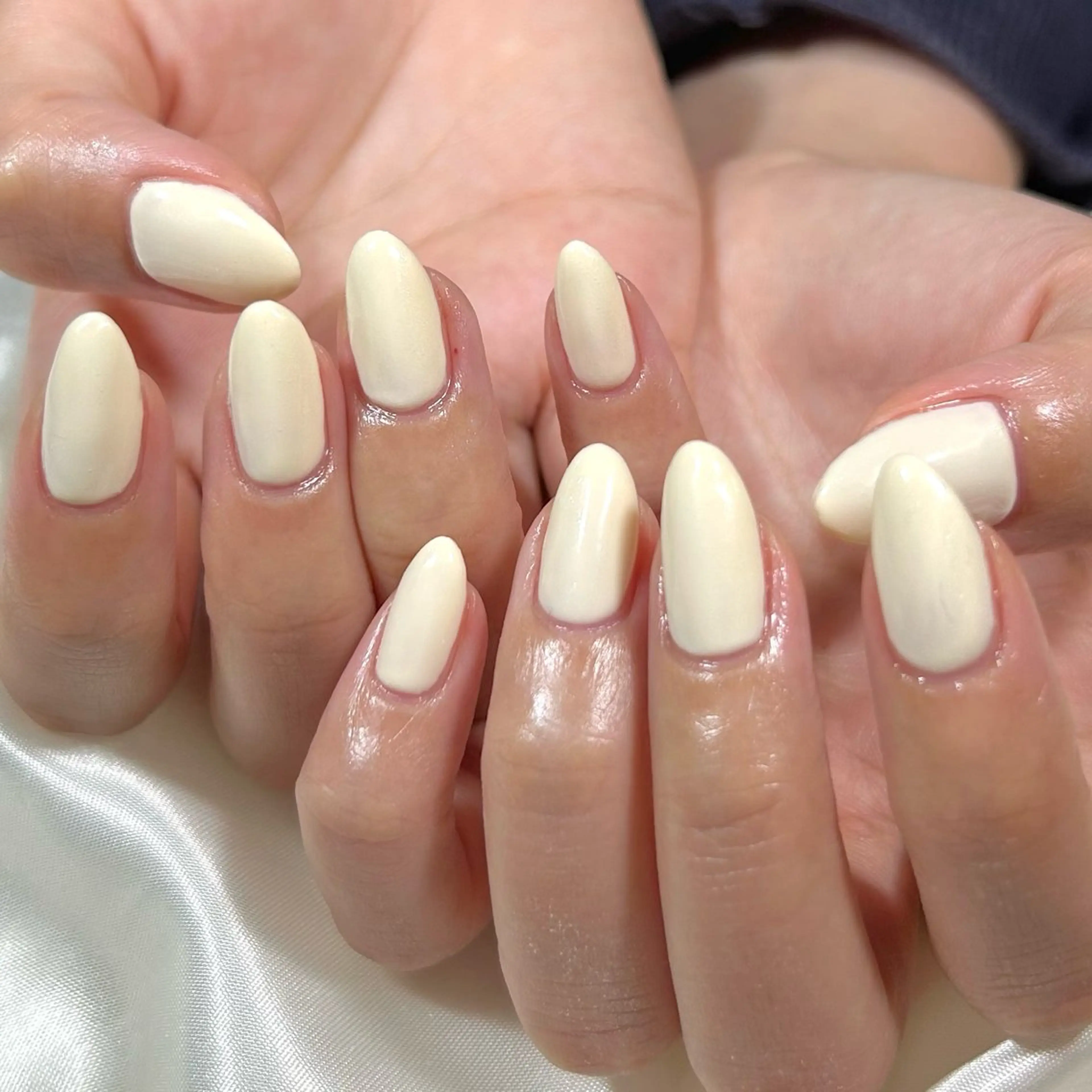 ネイル ワンカラーネイル shine'an fuka🌿🫧のネイルデザイン