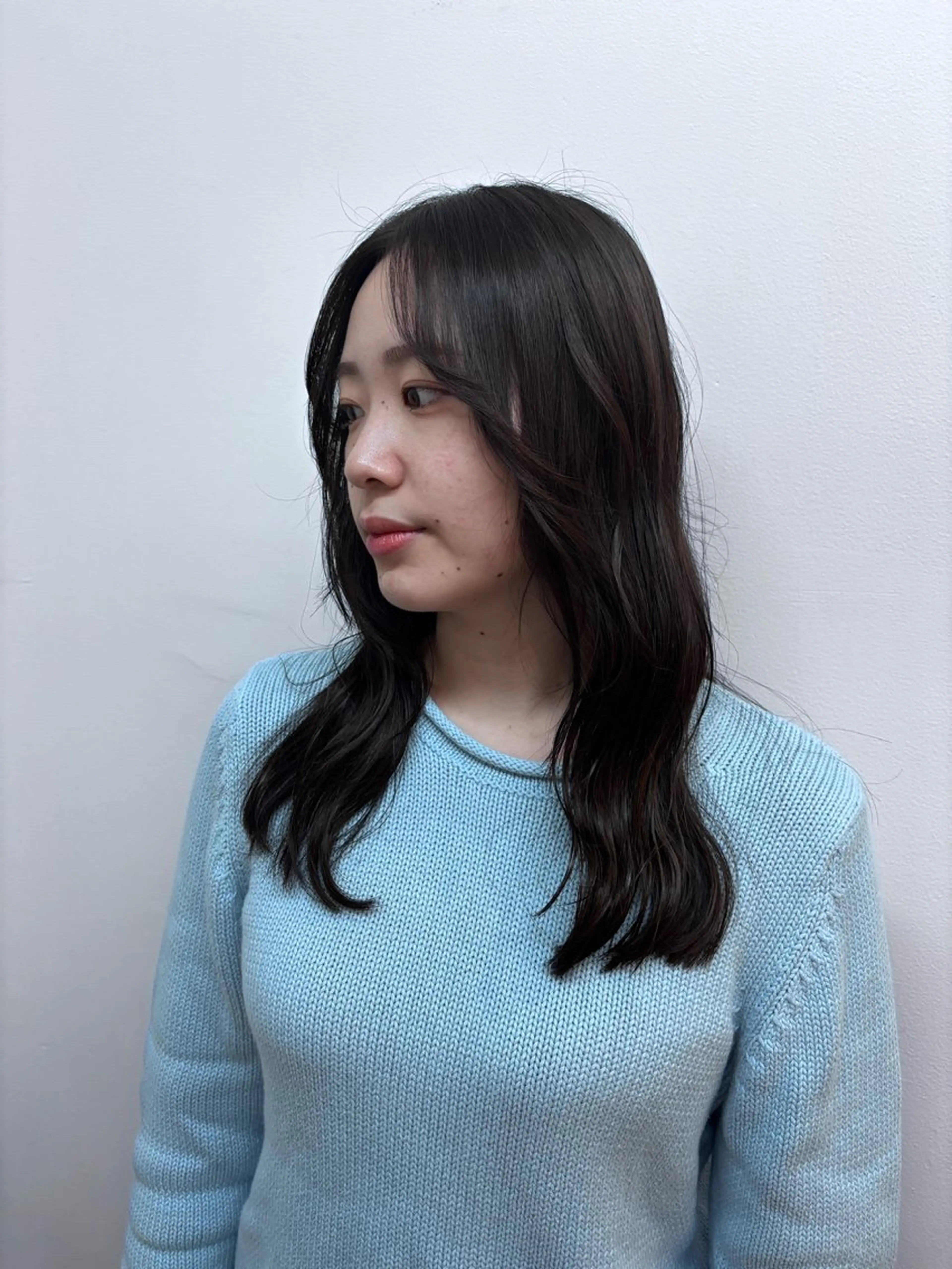 セミロング カット みぞぐち じゅりのヘアスタイル