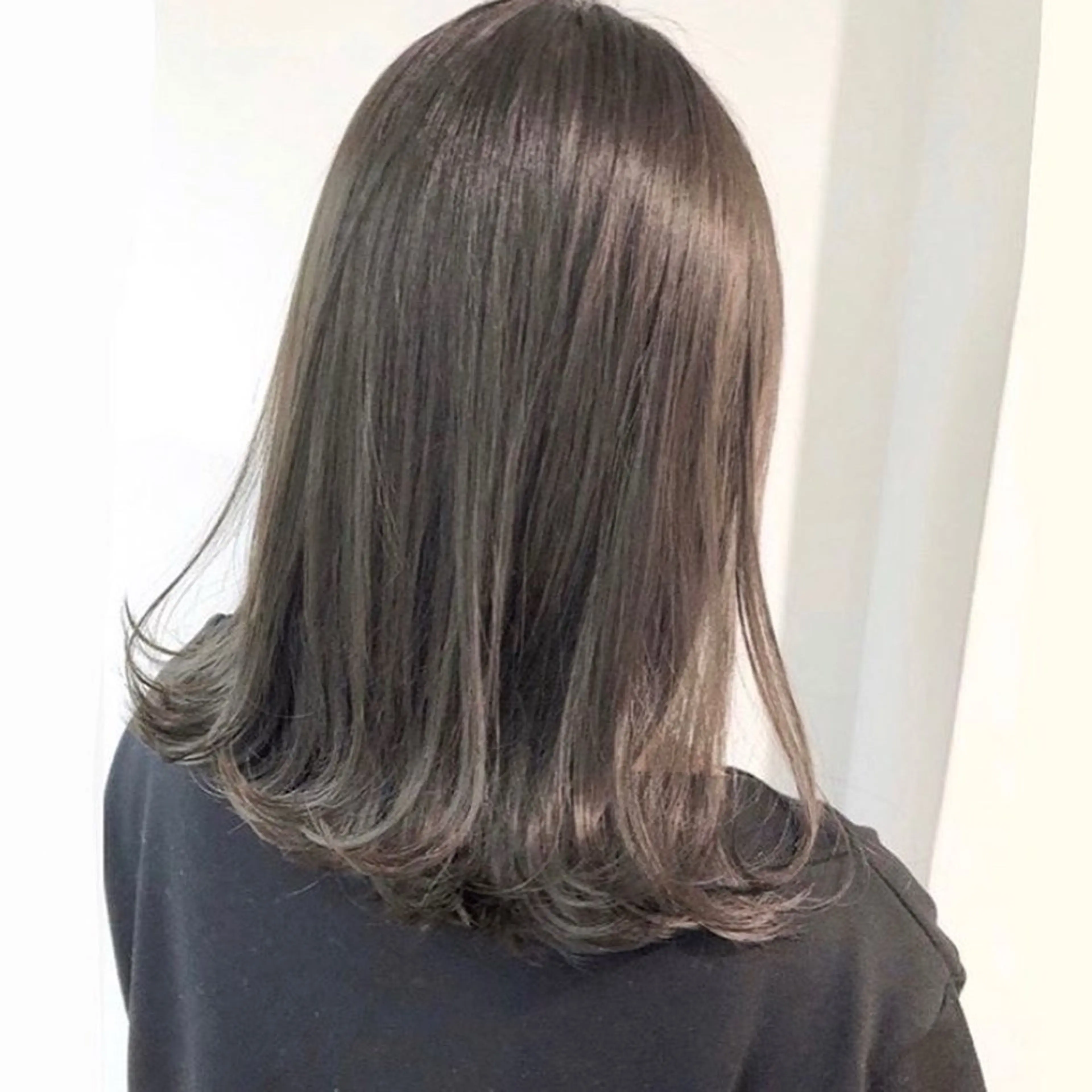 カラー グレージュ オリーブグレージュ オリーブグレー 恵比寿🌱カナヤマ タイチのヘアスタイル