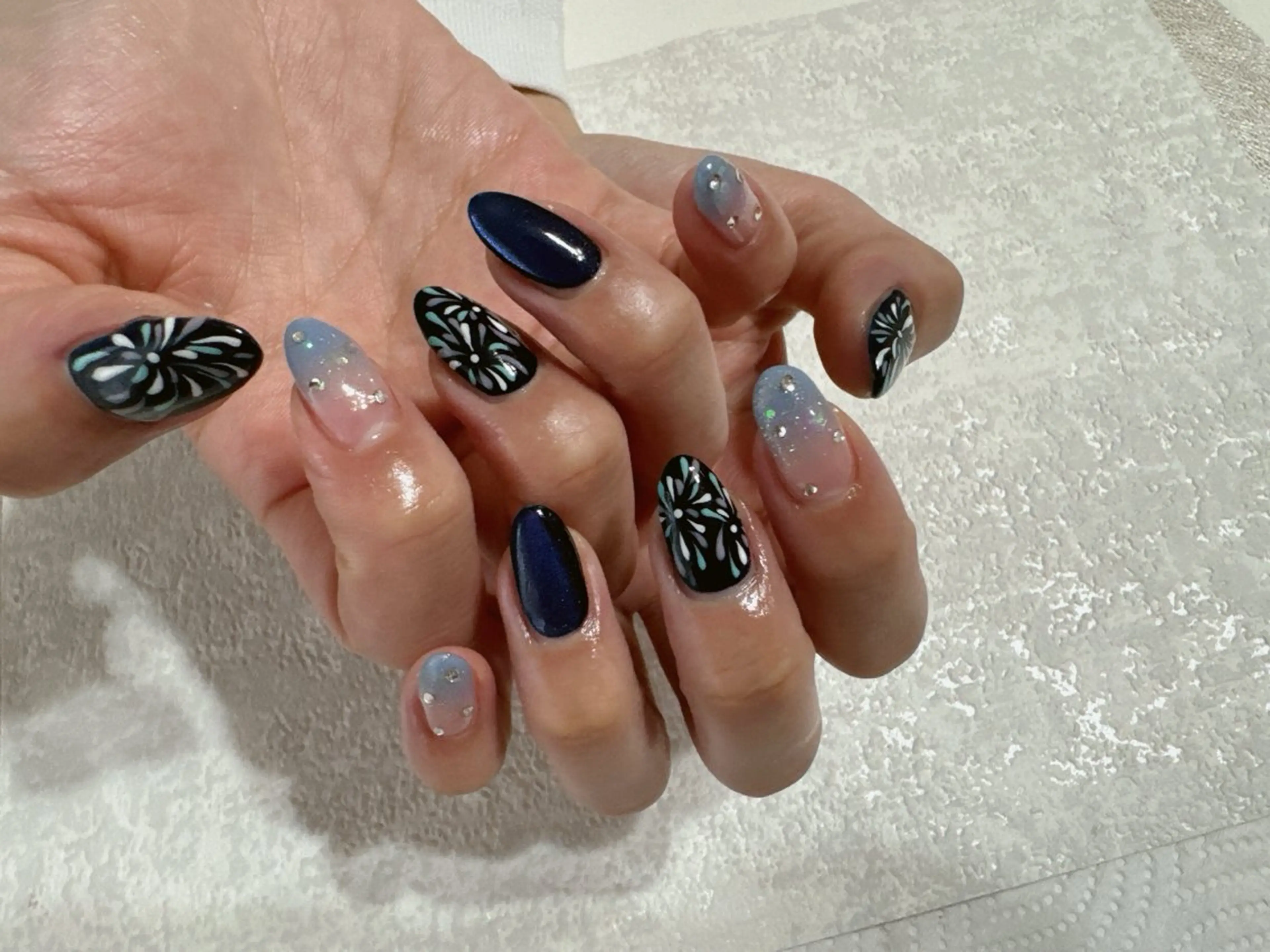 ネイル ジェルネイル キラキラネイル メンズネイル パラジェル 夏ネイル kikinail 溝の口のネイルデザイン