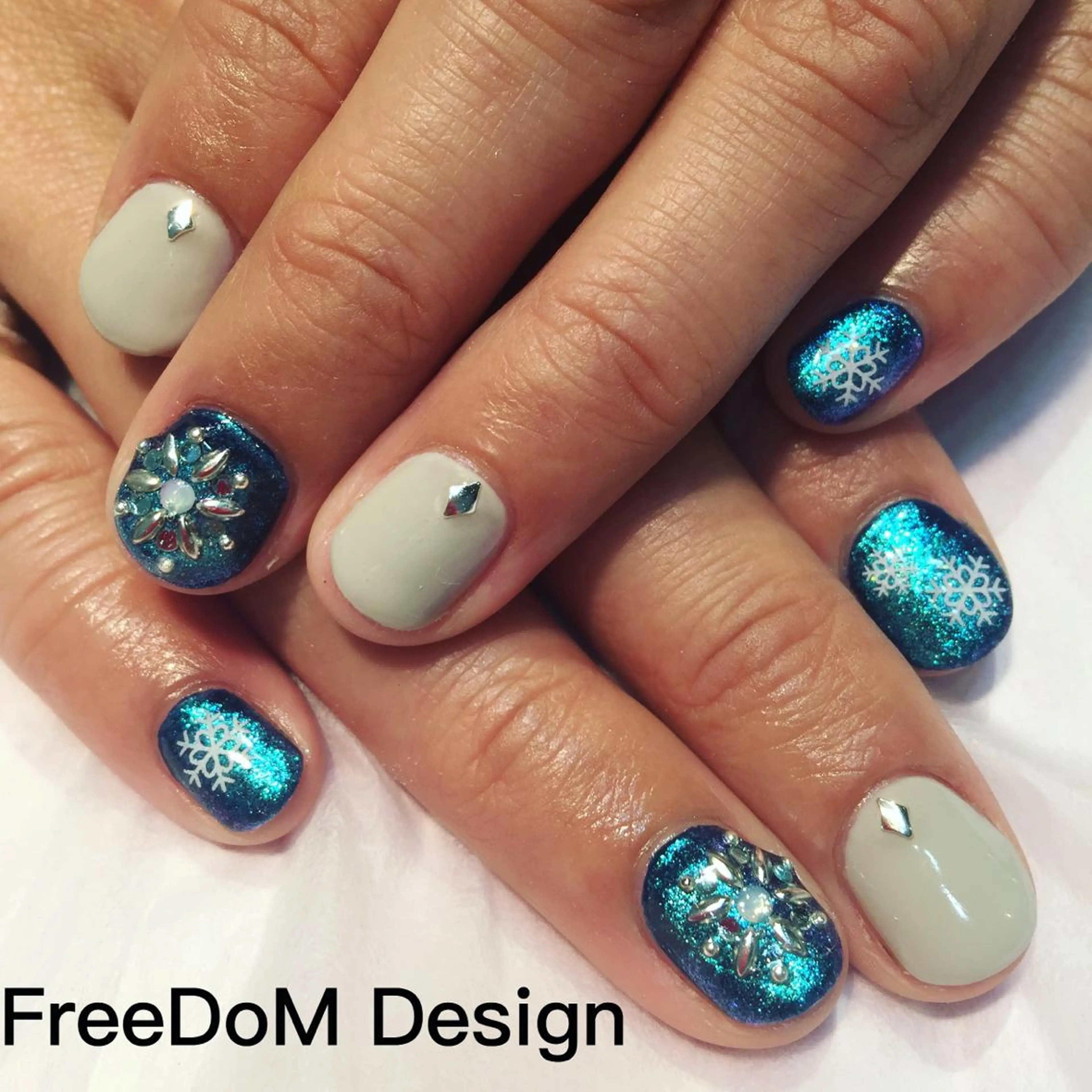 ネイル アートネイル ＦreeDoＭ   Design所属・W KUMIのネイルデザイン