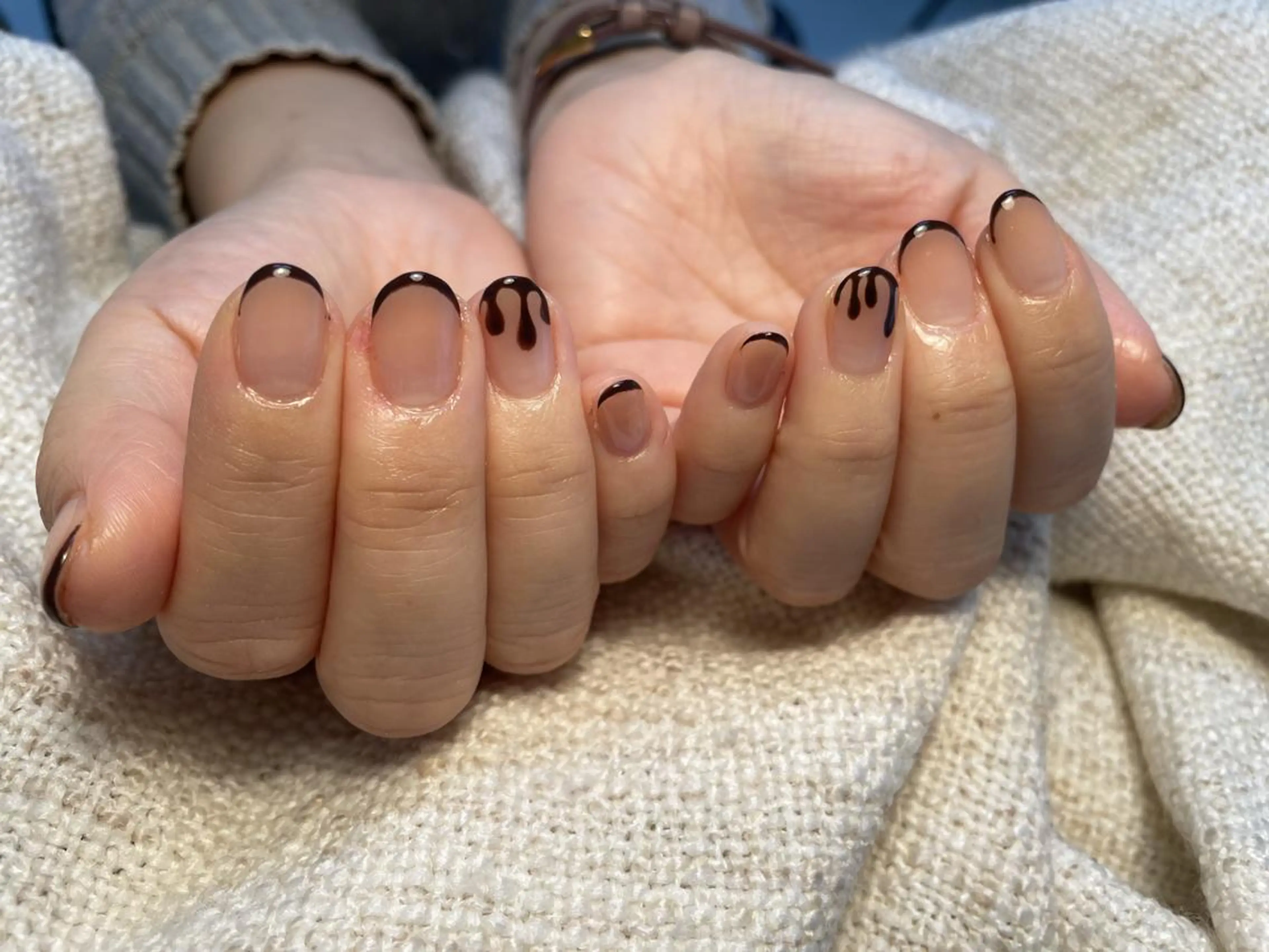 ネイル ハンドネイル Trinity ネイリストスタッフのネイルデザイン