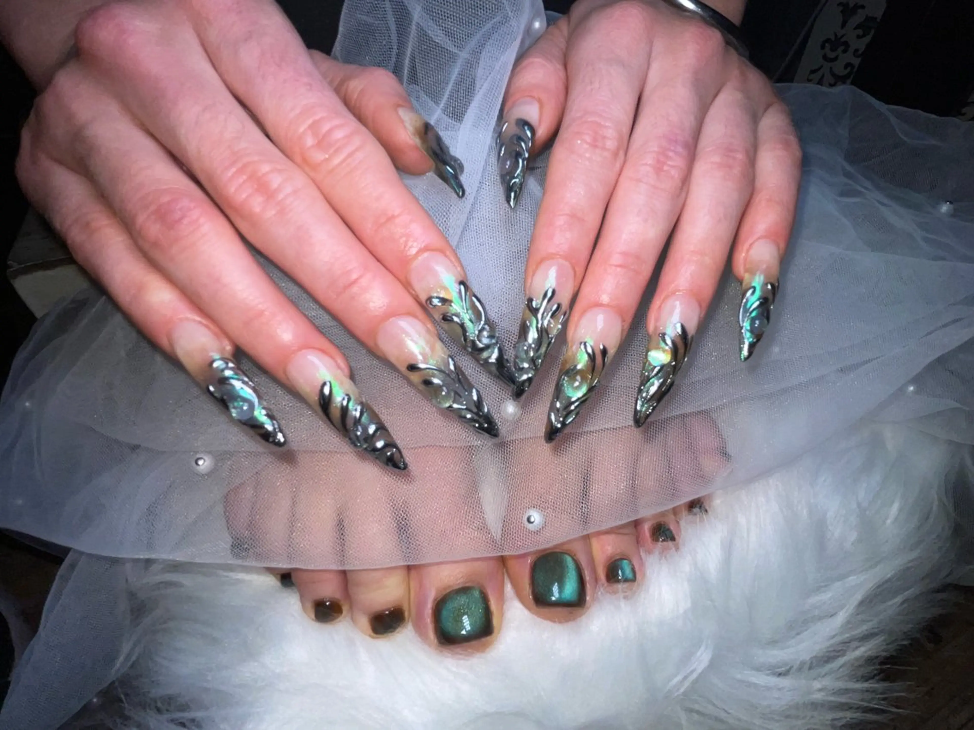 ネイル グリーン シルバー Nyna nail Chiakiのネイルデザイン