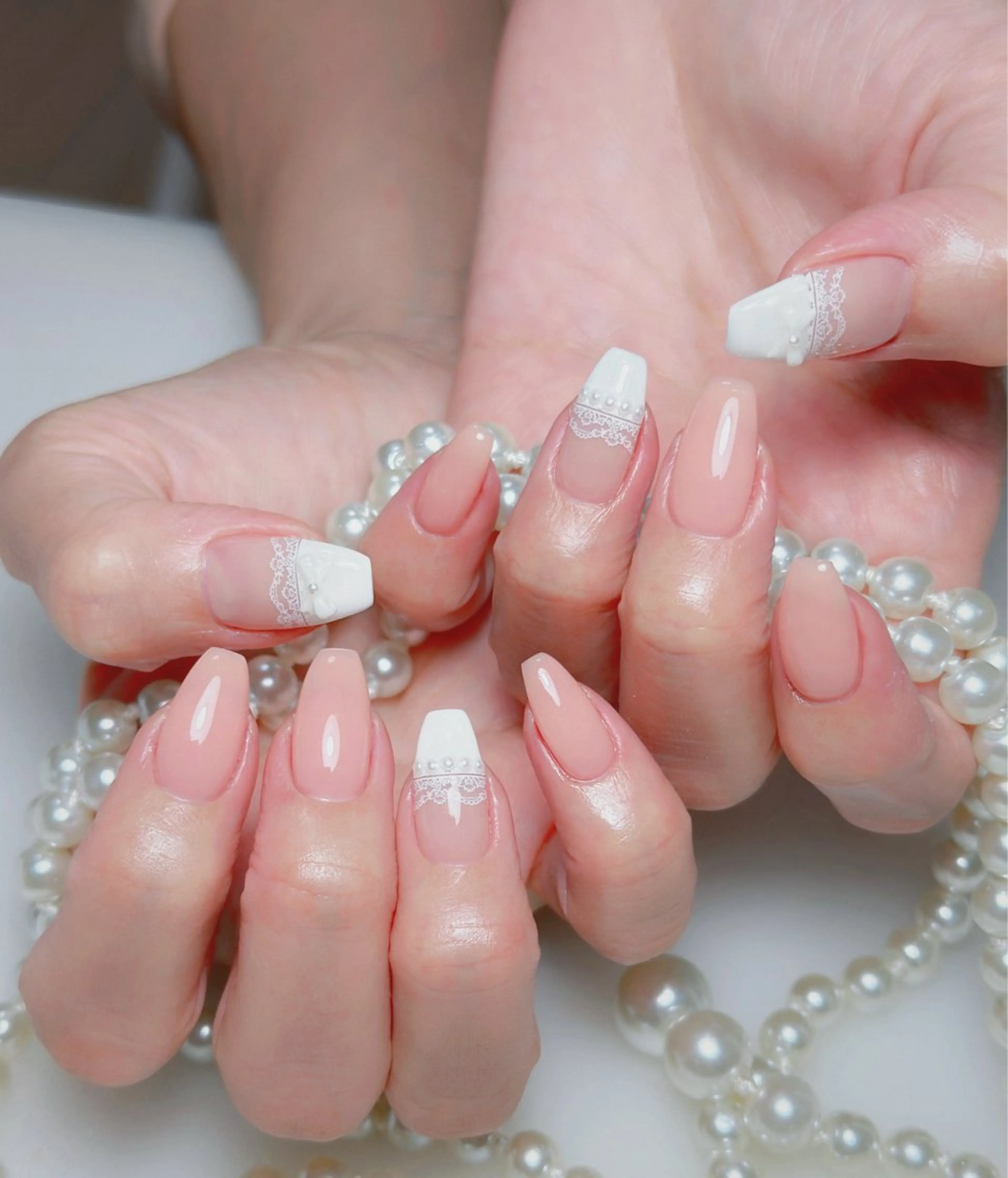 ネイル オーロラネイル 長さ出し フットネイル 韓国ネイル ラメ(グリッター) ハンドネイル 👍thumbs up nail👍のネイルデザイン