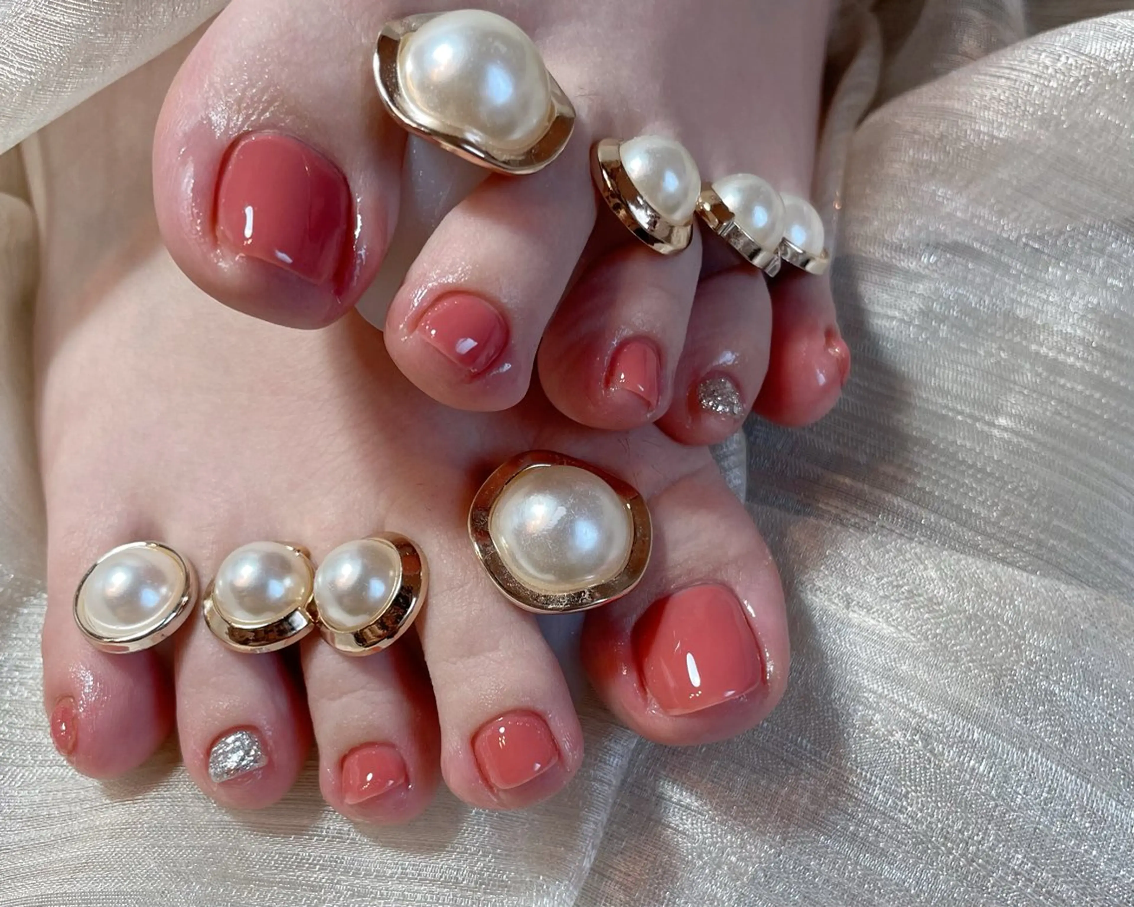 ネイル フットネイル 南野 由希のネイルデザイン