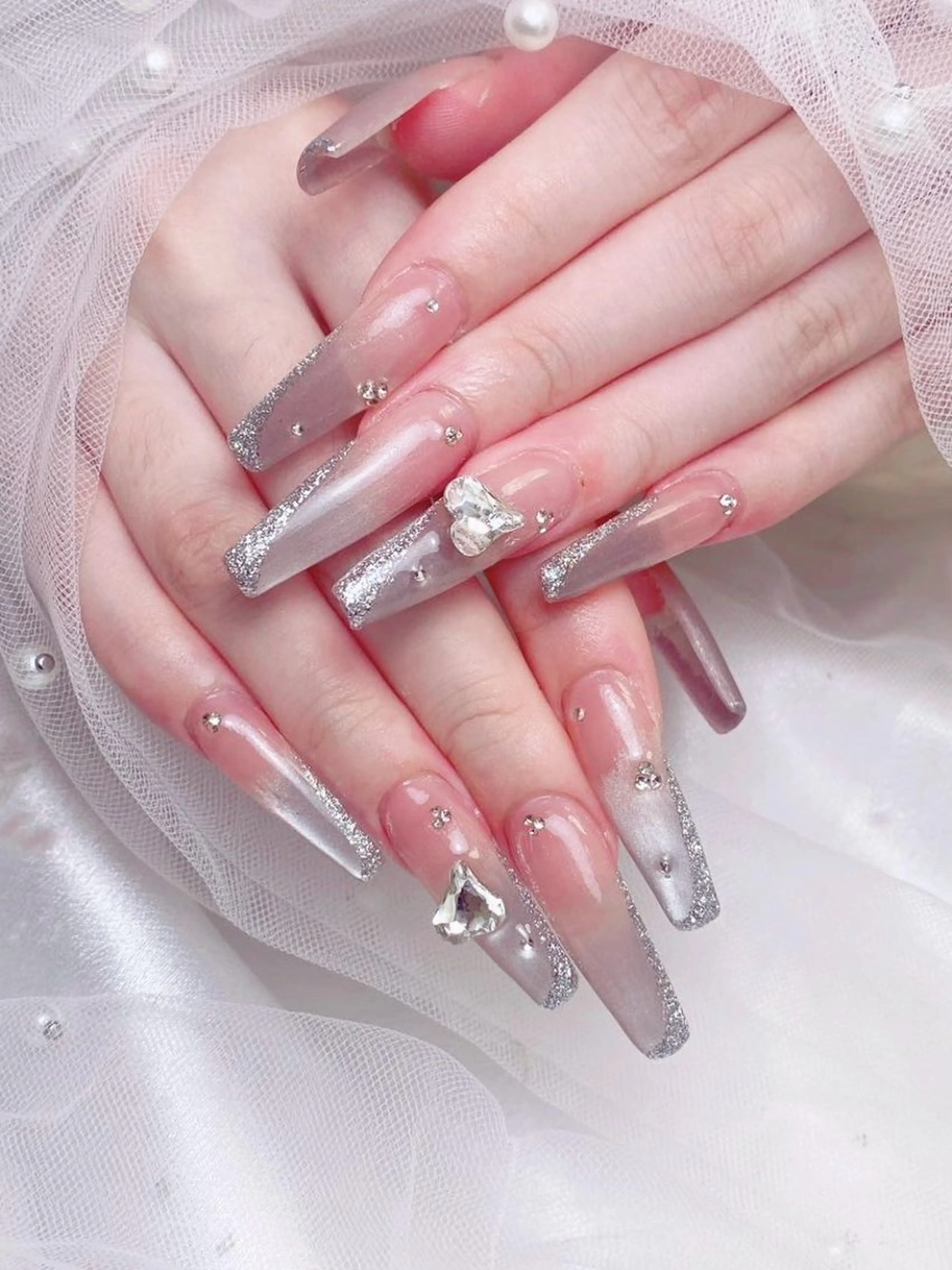 ネイル フレンチネイル ジェルネイル ハート 韓国ネイル マグネットネイル ネイルサロン lotusのネイルデザイン