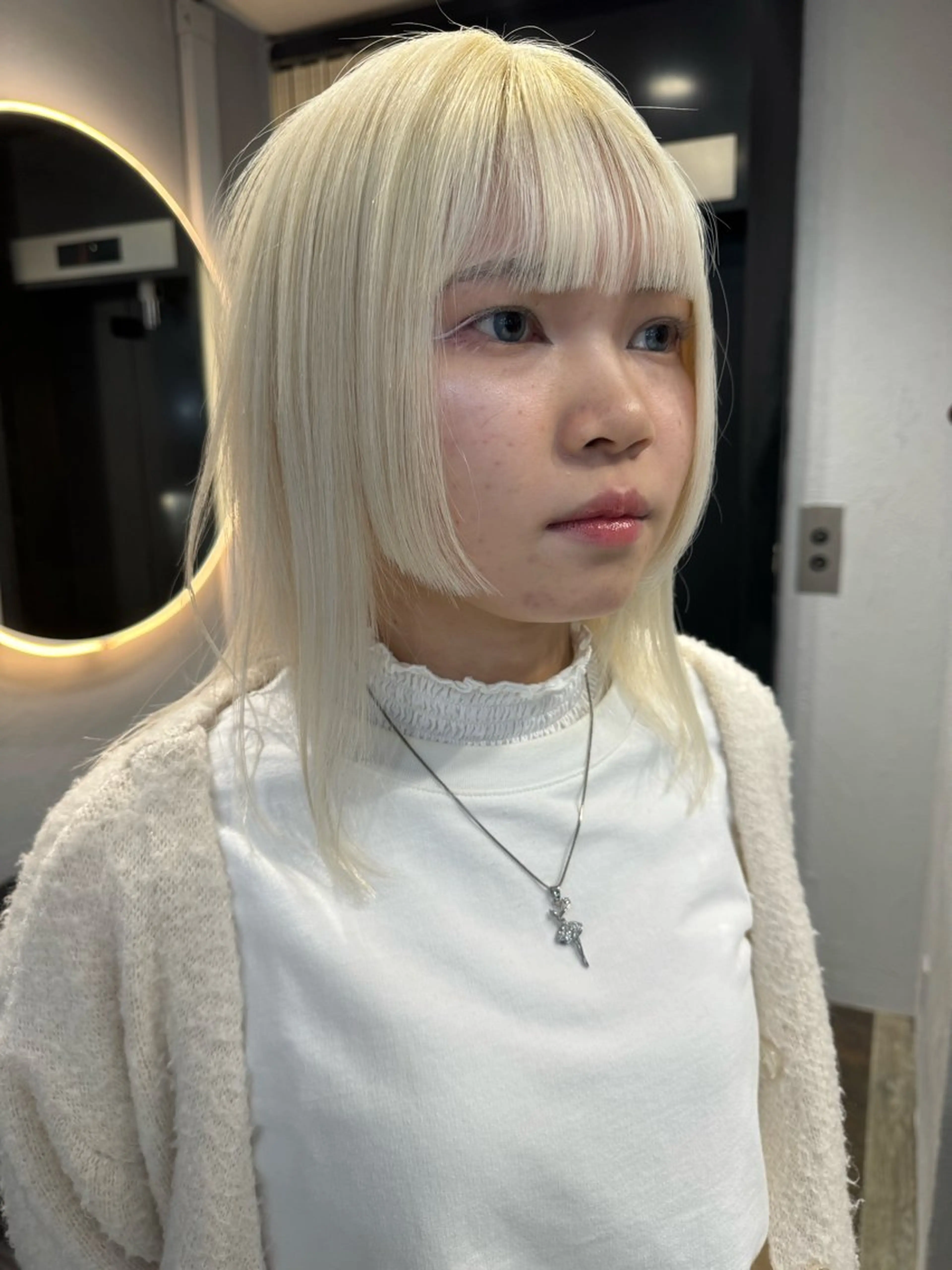 ミディアム カラー dao/ミルクティー /ブラウン/ブロンドのヘアスタイル