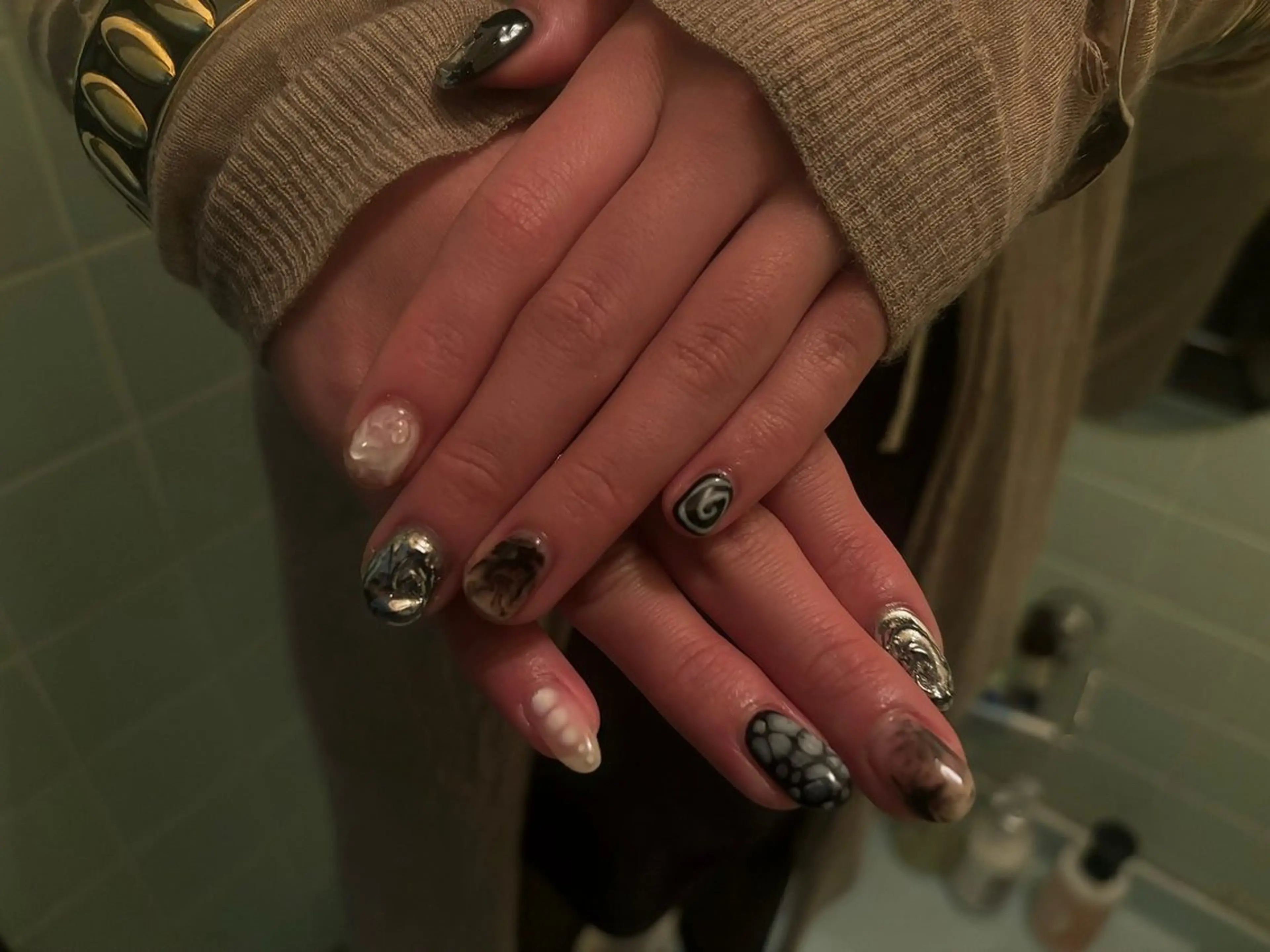 ネイル LIL WHYのネイルデザイン