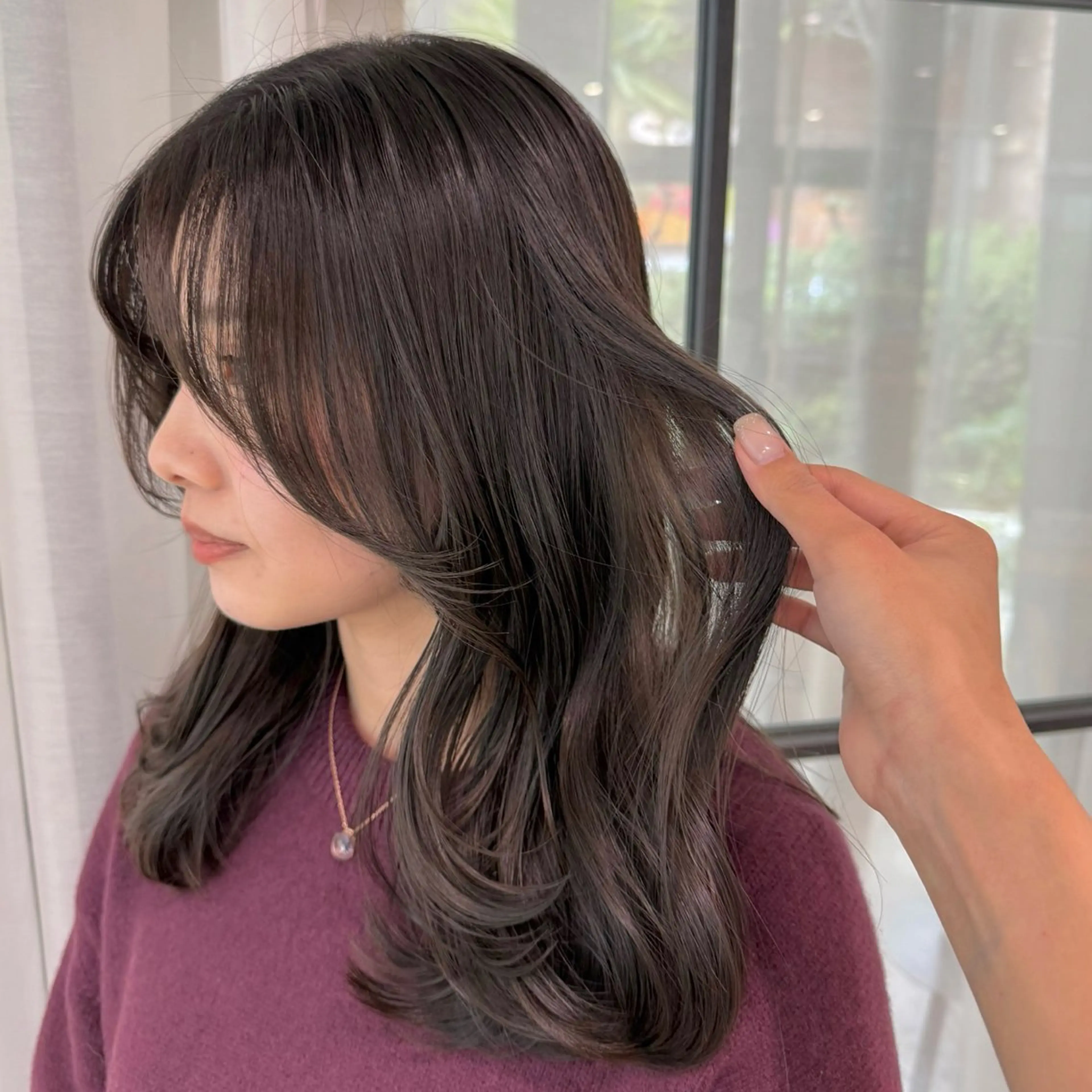 セミロング カラー ブラウンカラー くすみブラウン 顔まわりレイヤー レイヤーカット カット ヘアカラー nana/ボブ/ レイヤー/梅田のヘアスタイル