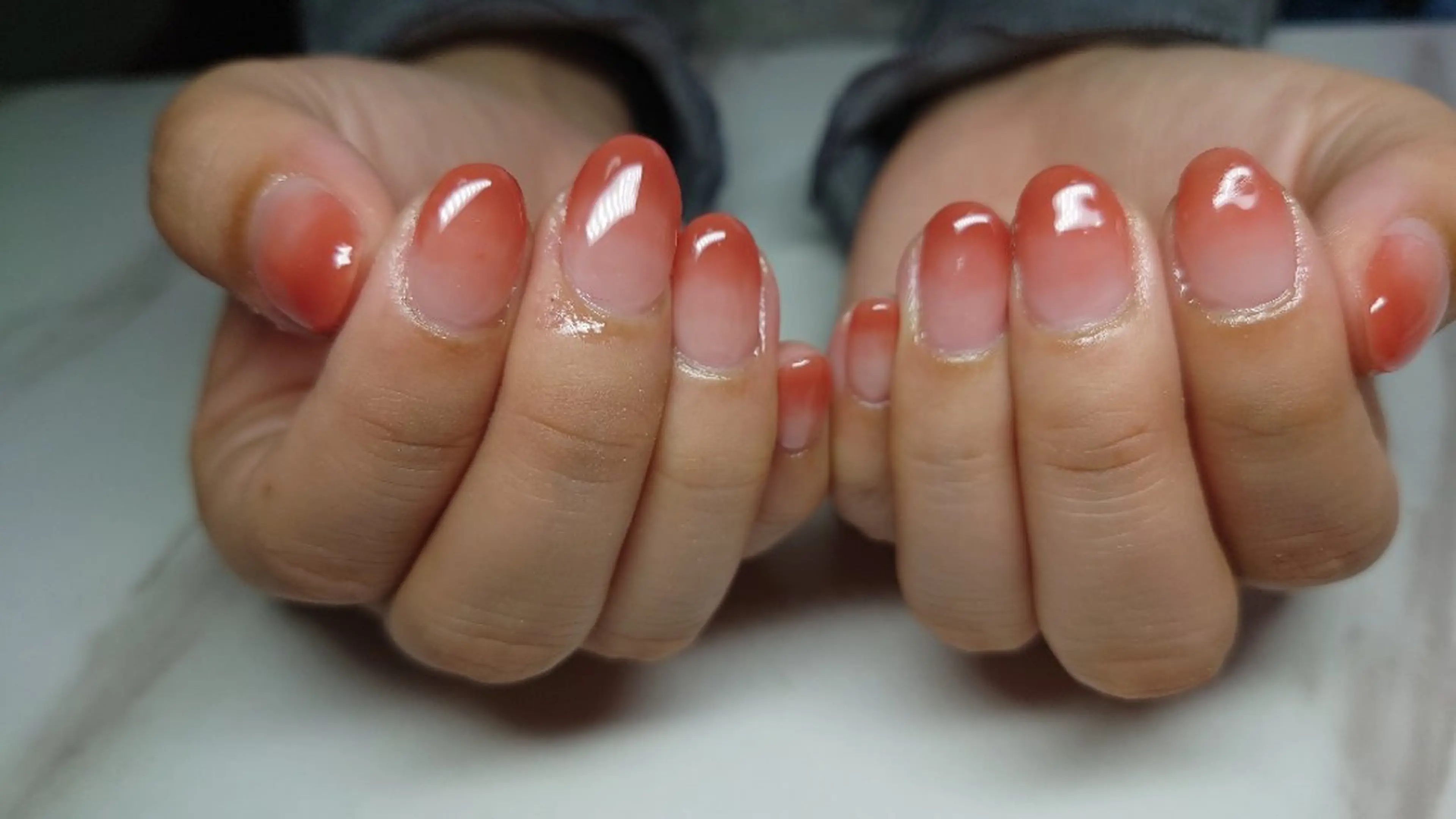 ネイル グラデーション ハンドネイル Nailsalon AMAのネイルデザイン