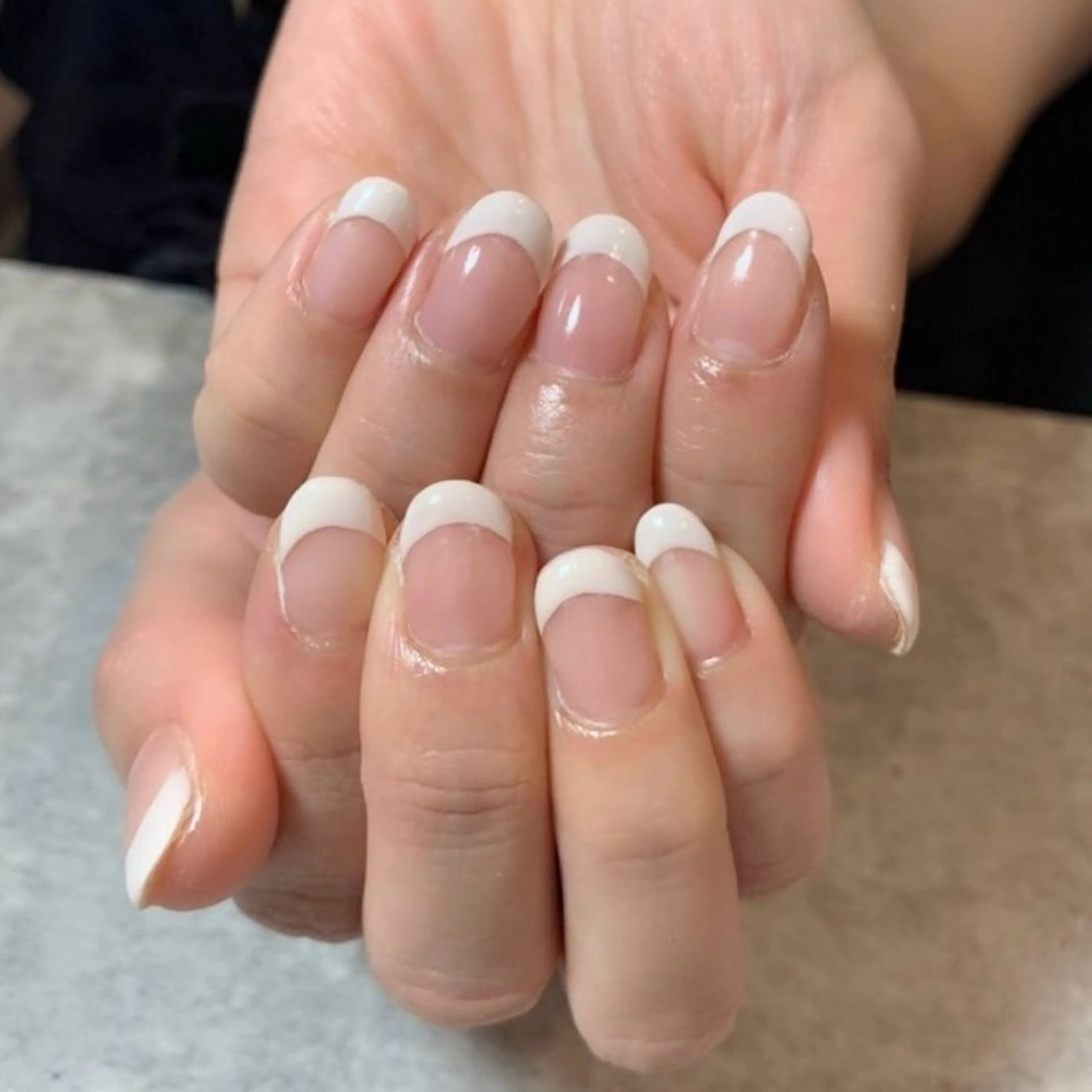 ネイル フレンチネイル ハンドネイル SunBrown Mireiのネイルデザイン