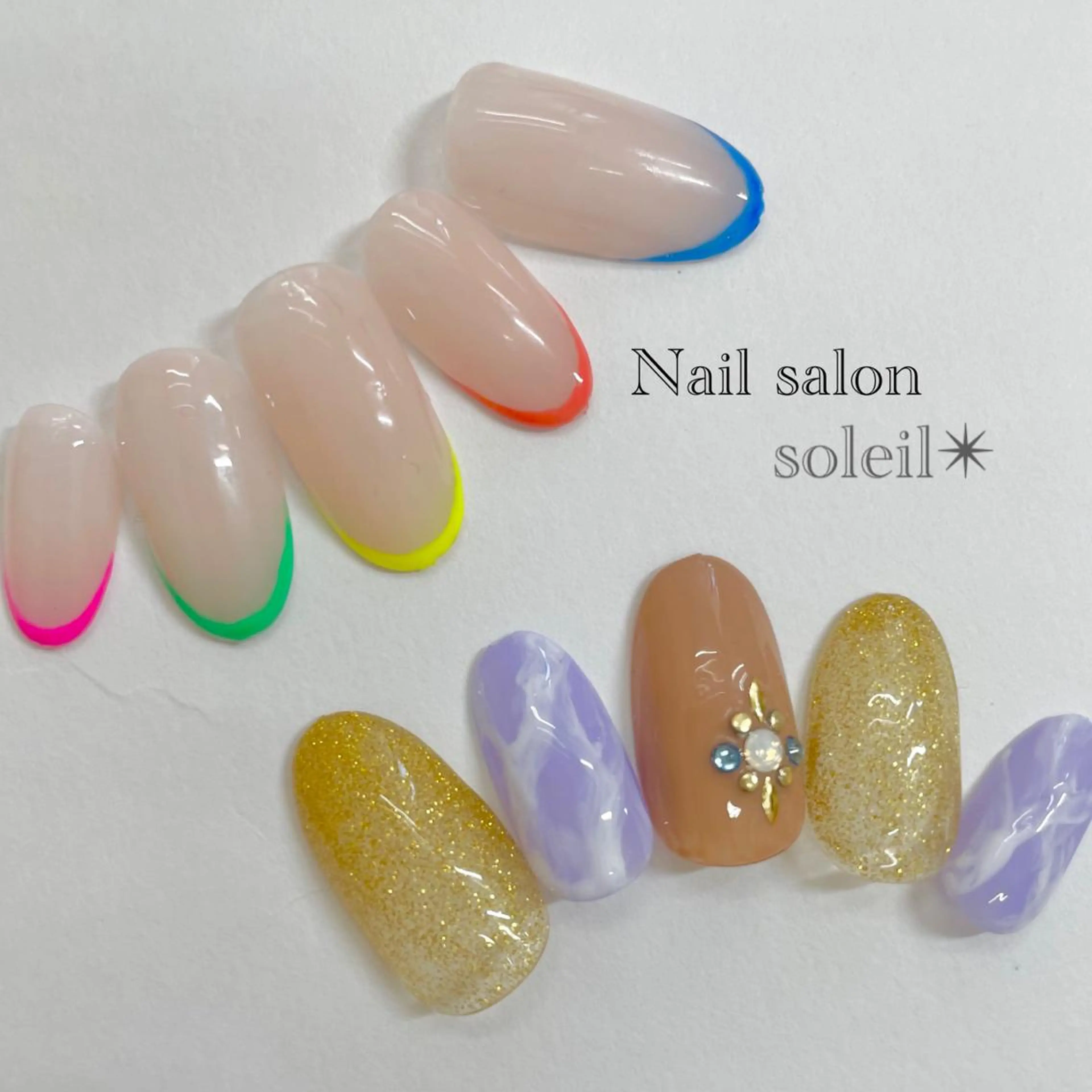 ネイル クリアネイル フラッシュネイル フレンチネイル ジェルネイル ラメ(グリッター) 粟津 美紀のネイルデザイン