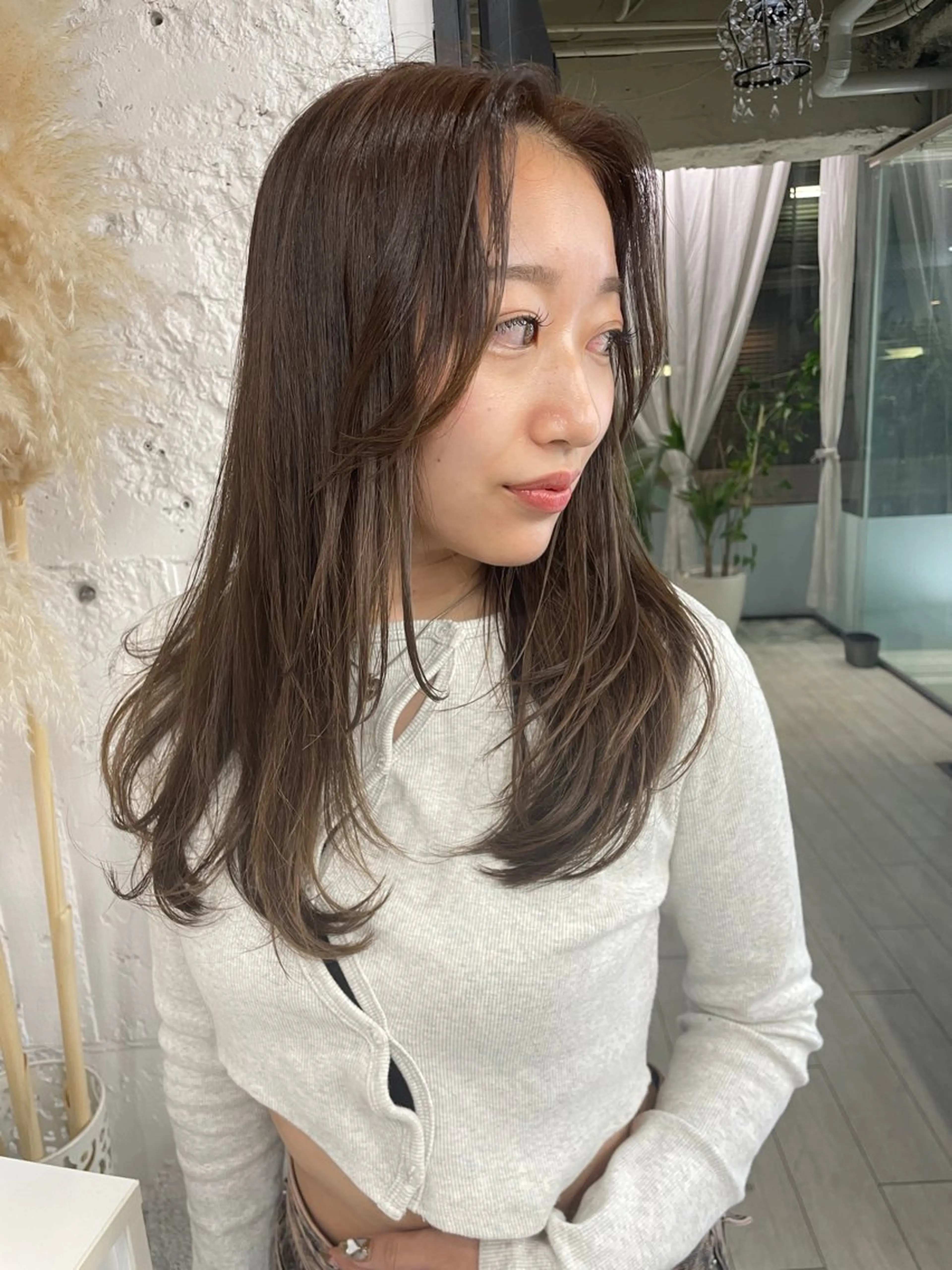 ロング レイヤーカット 瀧優華白髪ぼかし 大人レイヤー🩵のヘアスタイル