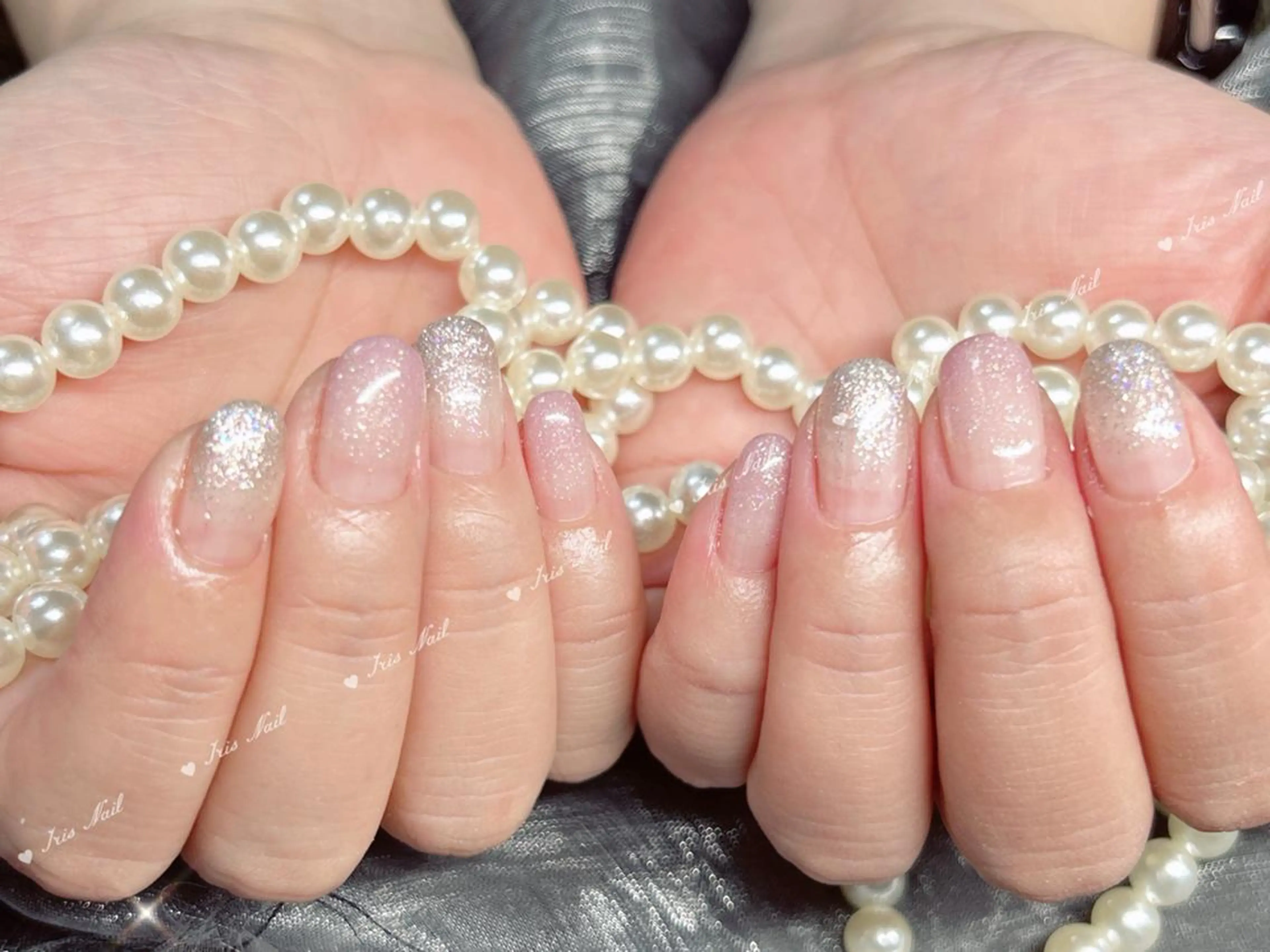 ネイル グラデーション キラキラネイル ラメ(グリッター) ラメグラデーション ハンドネイル ハンドケア 🍒IRIS Nail🌸のネイルデザイン