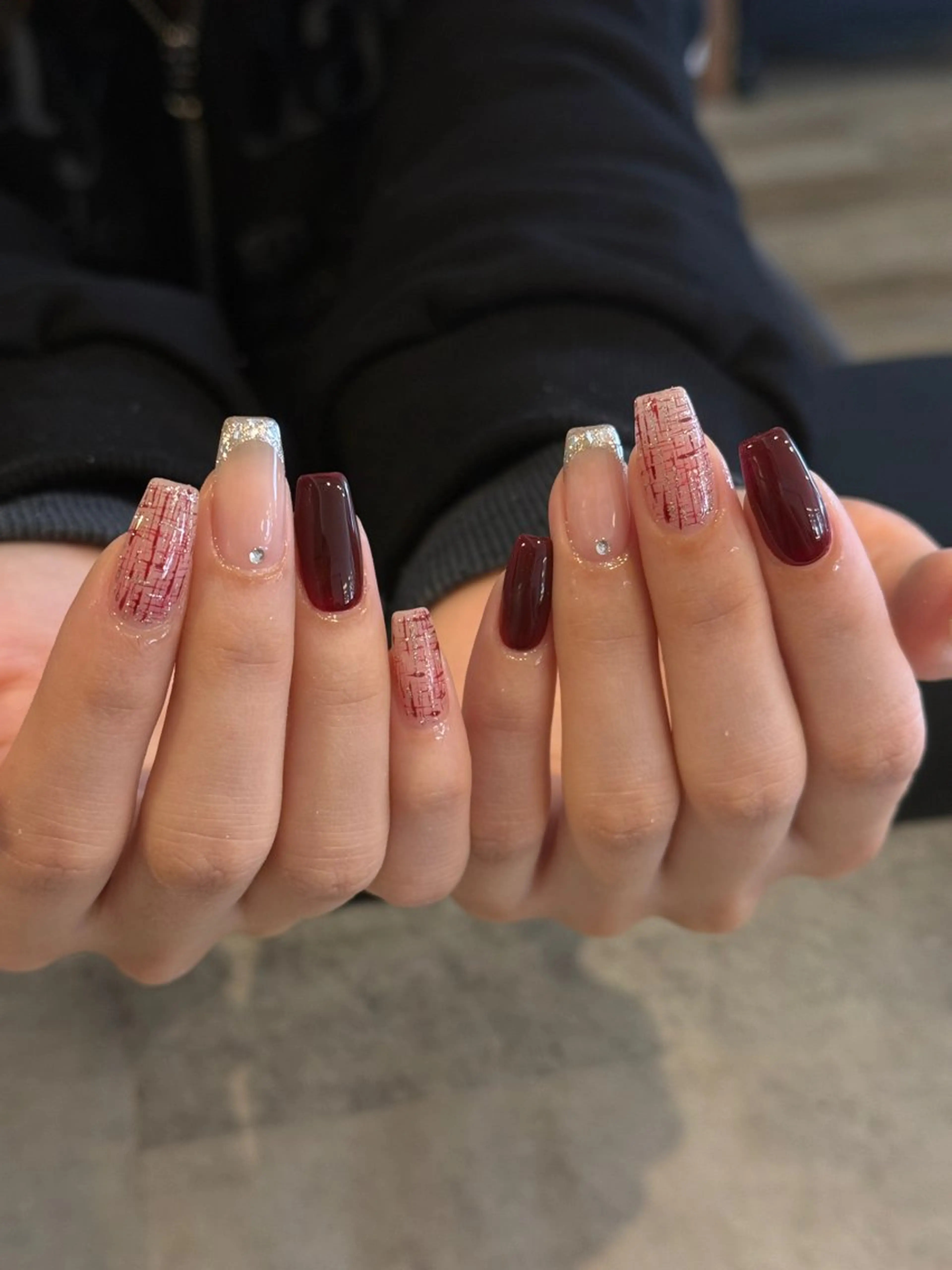 ネイル フレンチネイル ガラスフレンチ 持ち込み ニュアンスネイル ツイードネイル ハンドネイル ikoi🫧 Kotomiのネイルデザイン