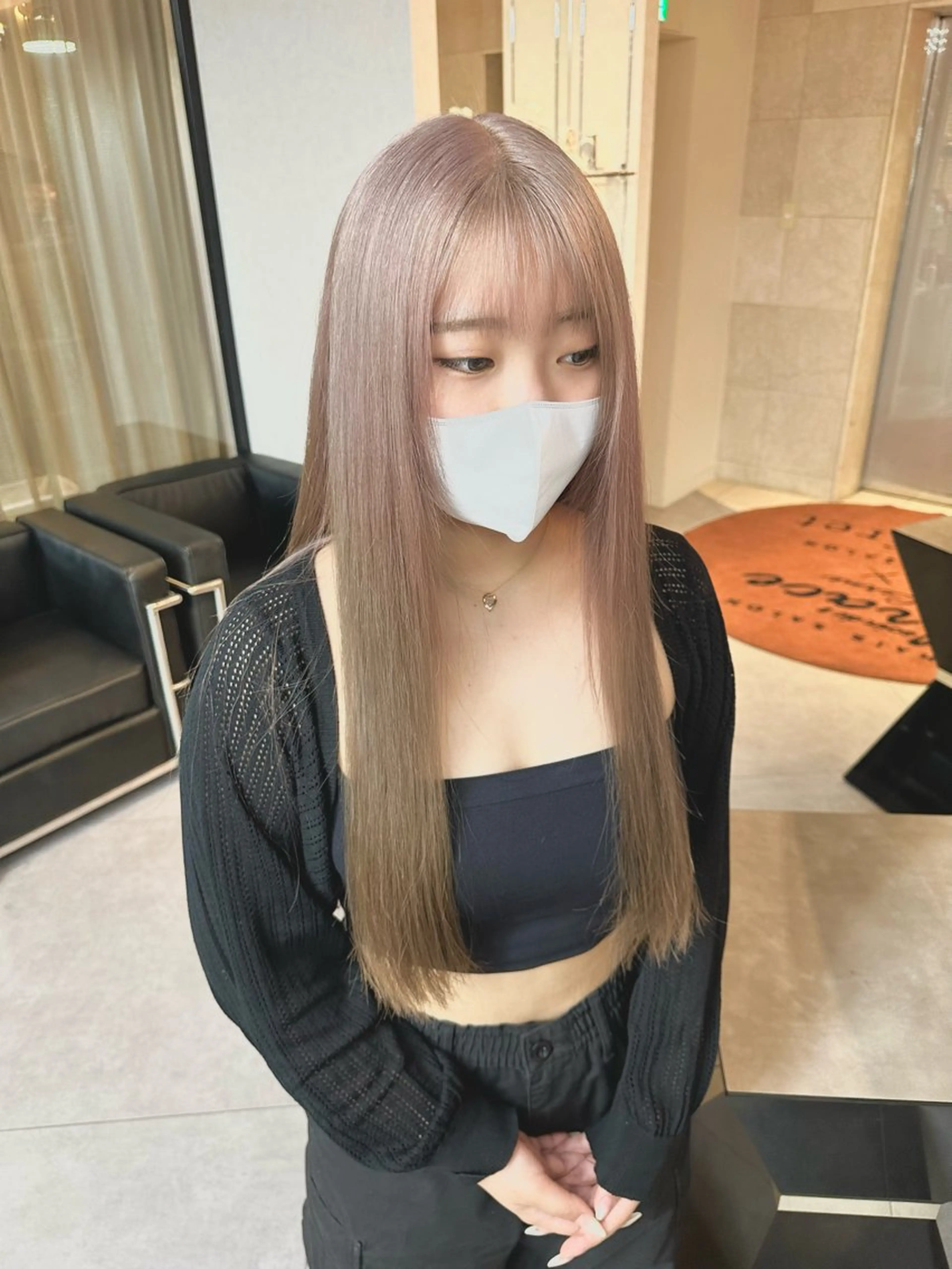 ロング カラー ウルフとハイトーン みっちー✂️のヘアスタイル