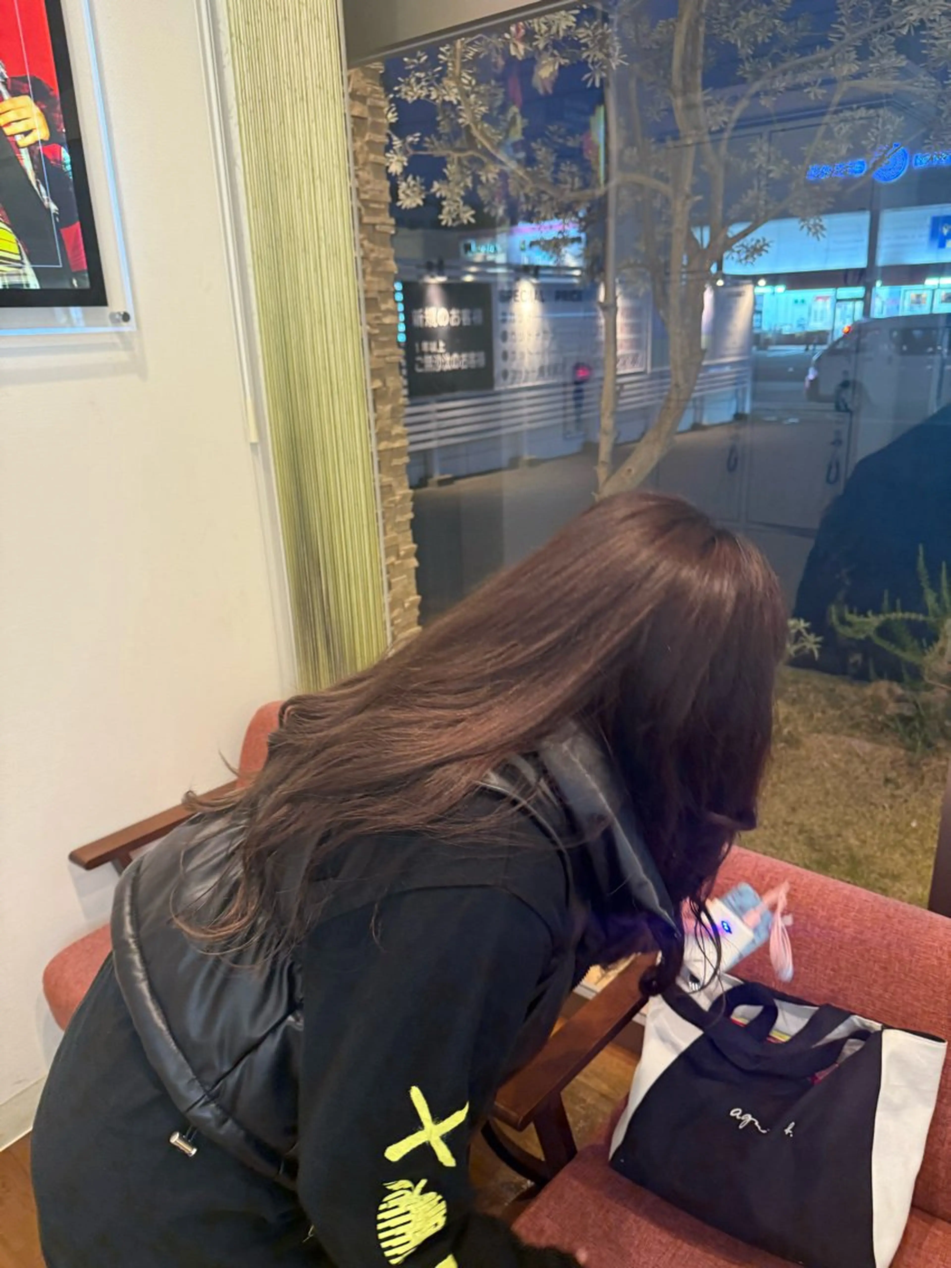 ロング カラー ブリーチ ロング 縮毛矯正 トリートメント 🍏平山 七菜🏠のヘアスタイル