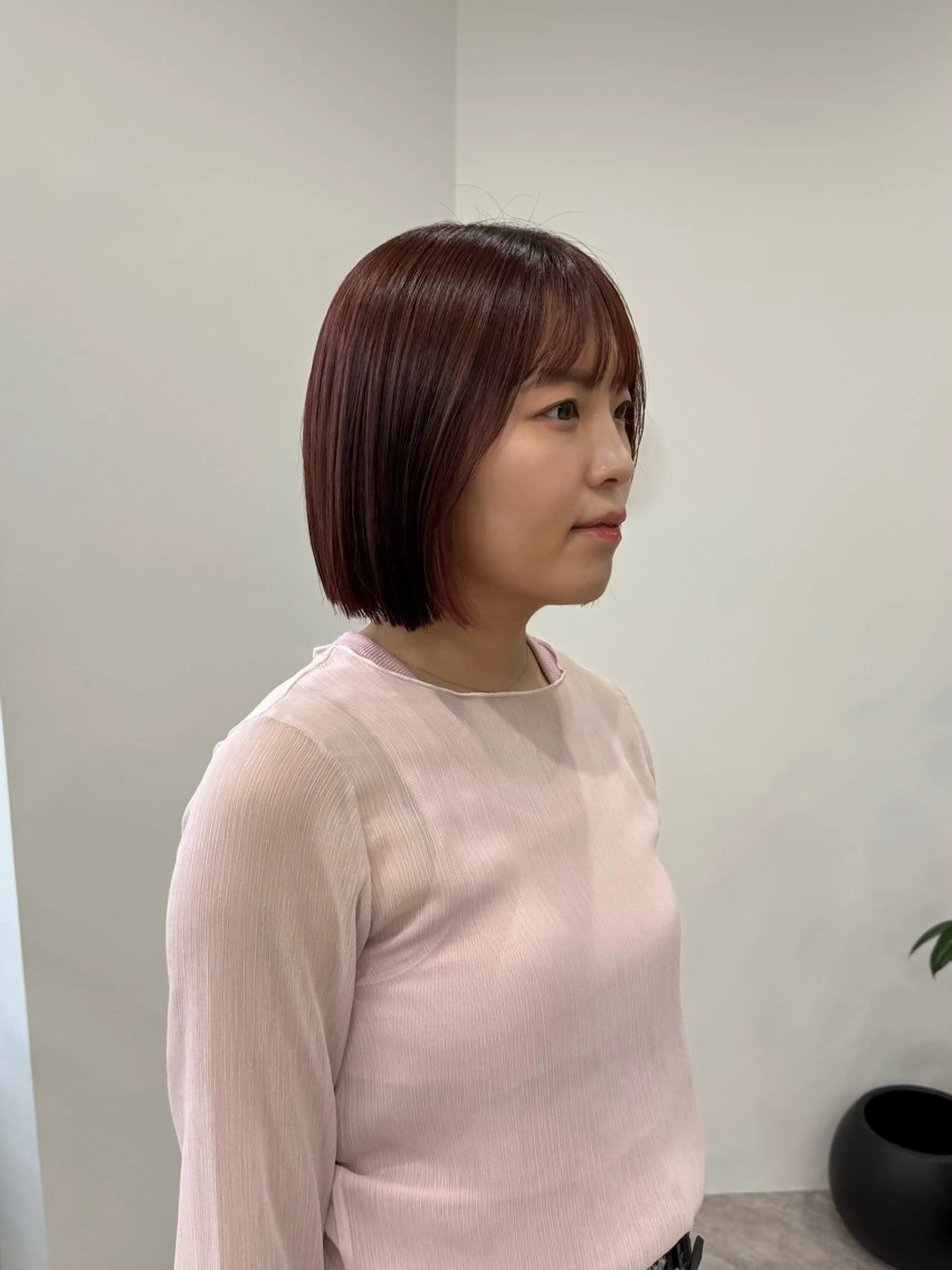 ショート カラー イヤリングカラー ピンクカラー カット ヘアカラー トリートメント azumi/ボブ/暖 色/オリーブ/縮毛のヘアスタイル