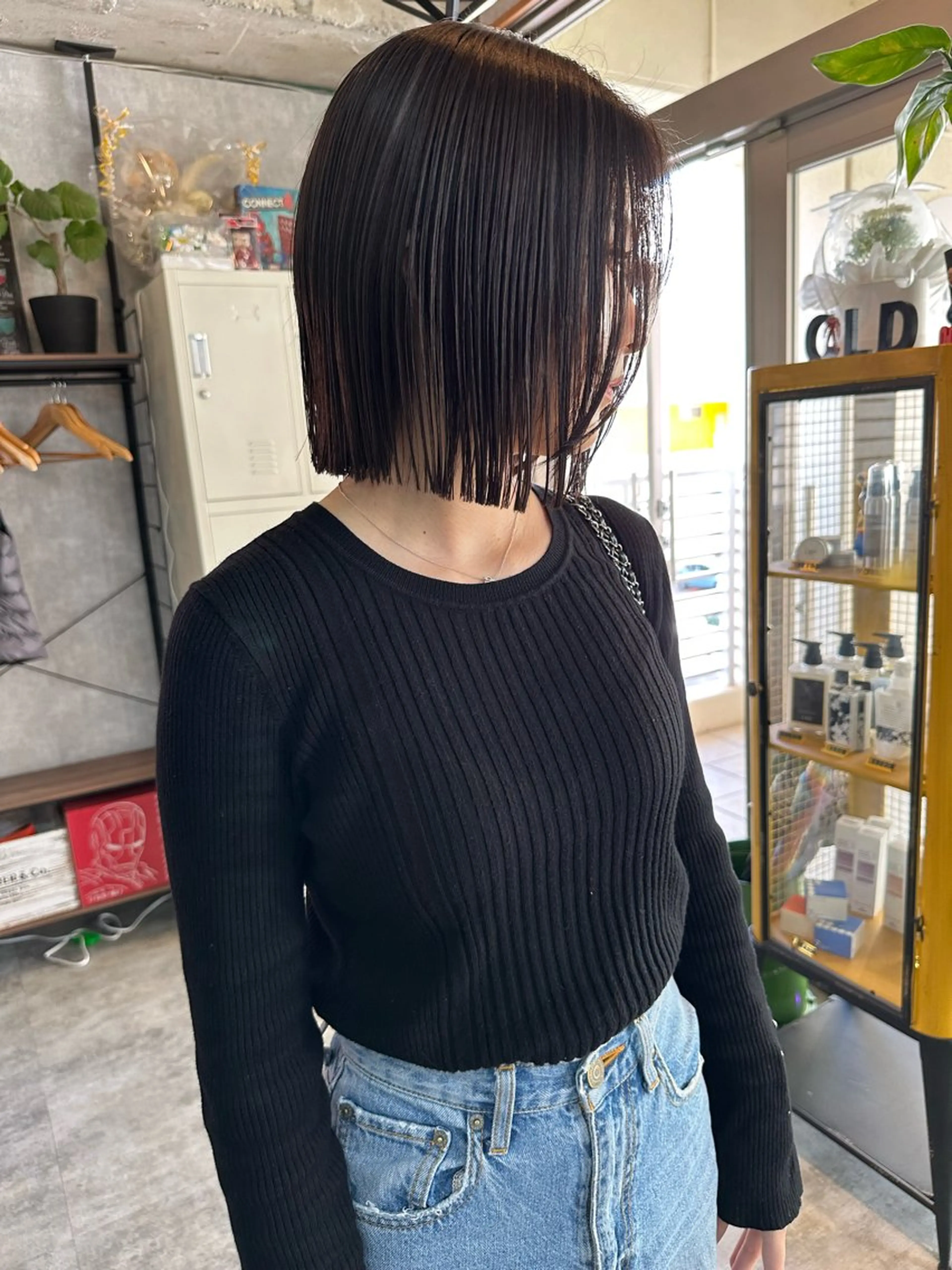 ショート 切りっぱなしボブ ショートボブ ハンサムショート 丸みショート ボブ カット ヘアカラー トリートメント モテ髪/ボブ/ショー ト/アダチフウトのヘアスタイル