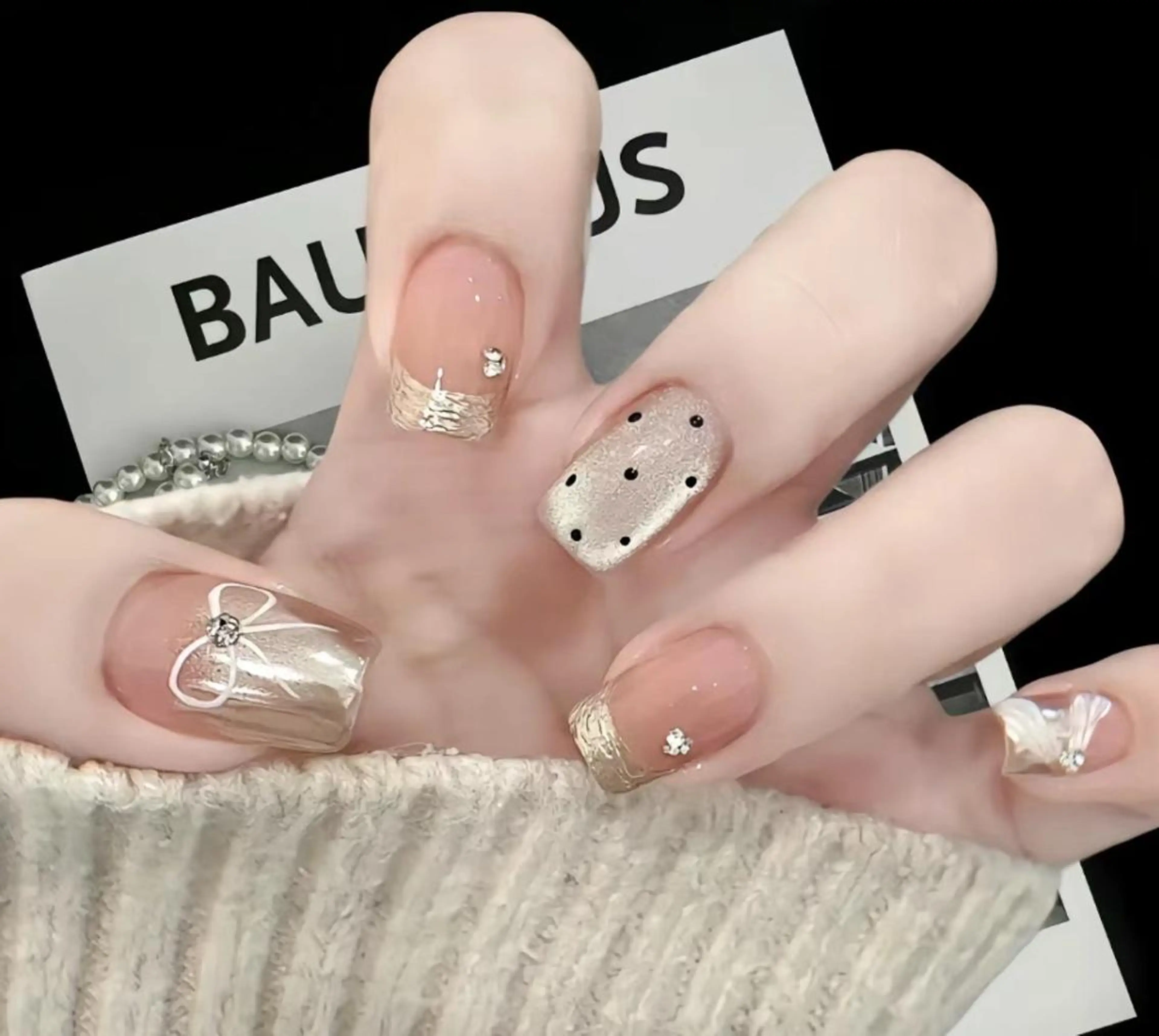 ネイル ルイス " Nail 渋谷のネイルデザイン