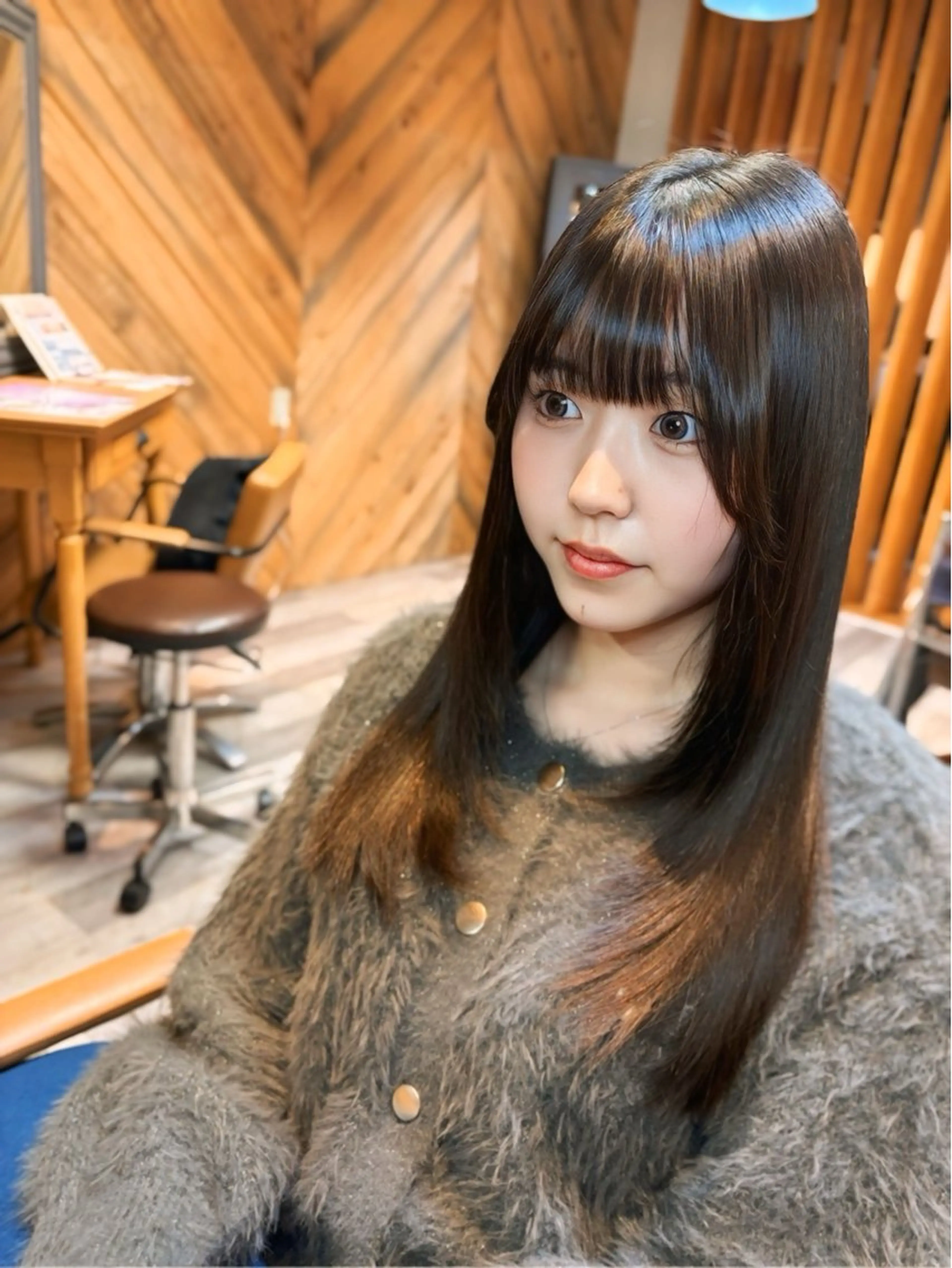 ロング 髪質改善 レイヤーカット 縮毛矯正 岡本樹一 🍁のヘアスタイル