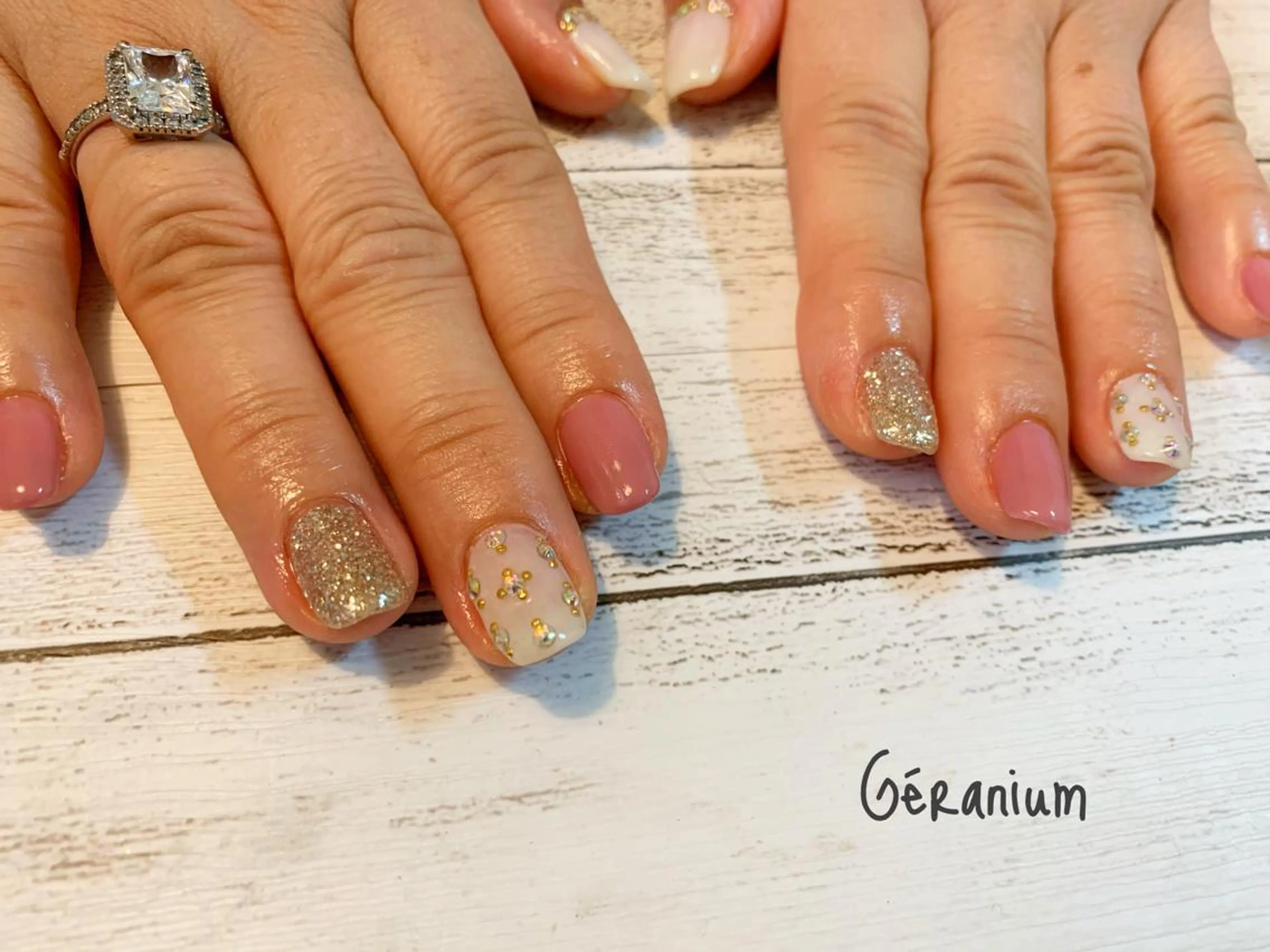 ネイル ハンドネイル フットネイル GéRanium Harukaのネイルデザイン