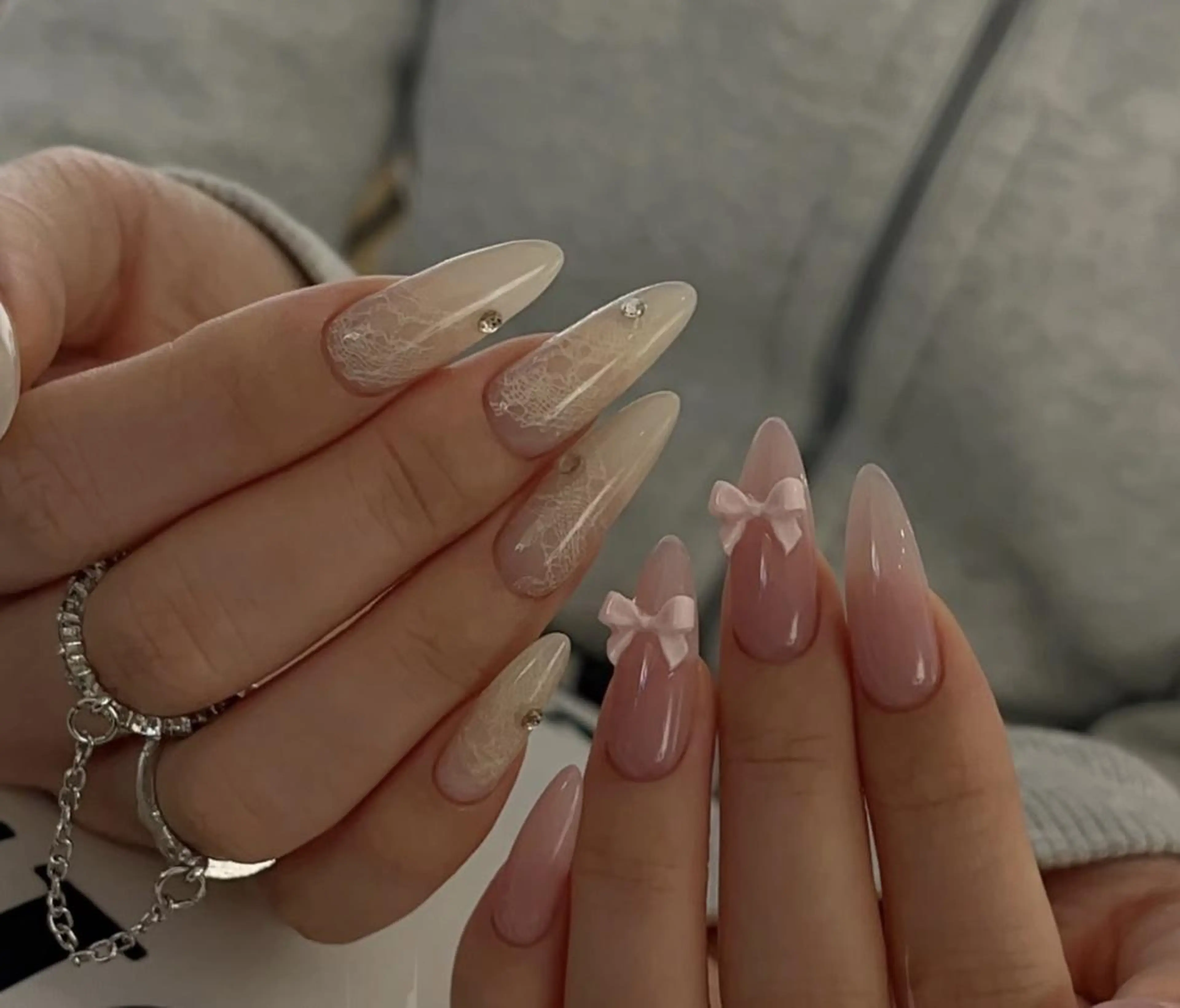 ネイル ハンドネイル 🎀 Ayaka_nailのネイルデザイン
