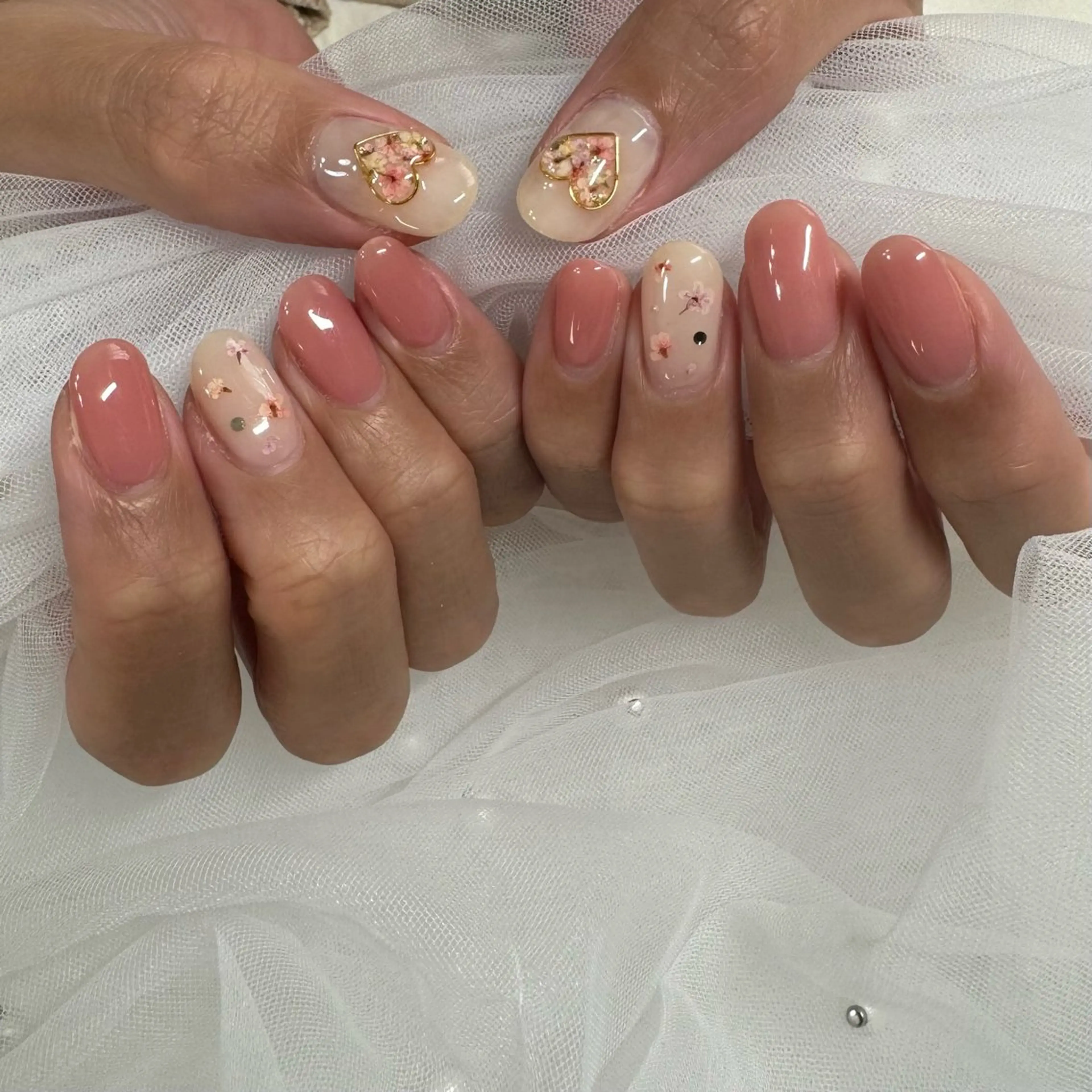 ネイル ジェルネイル 東 千夏のネイルデザイン