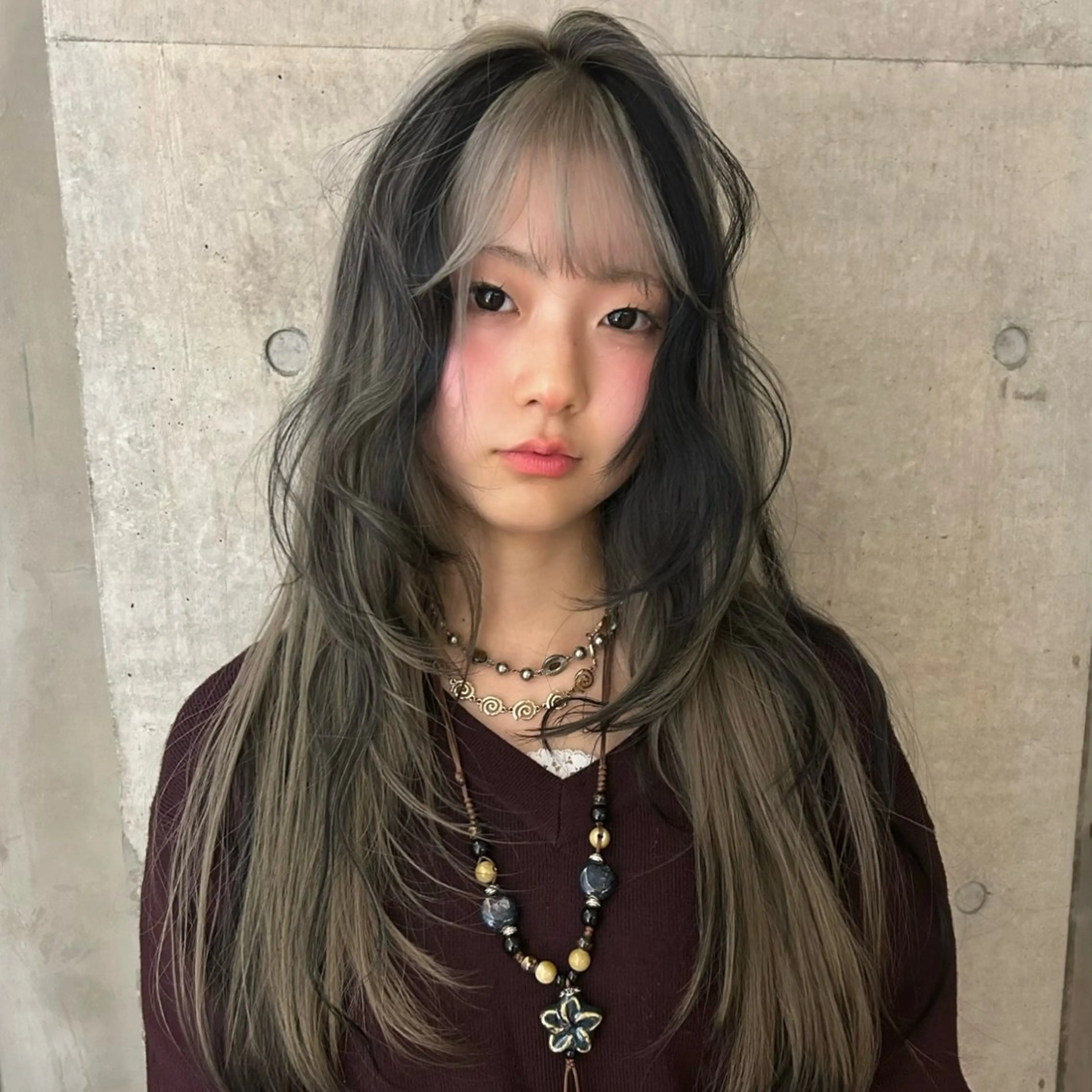 ロング カラー ユメナ ̖́-のヘアスタイル
