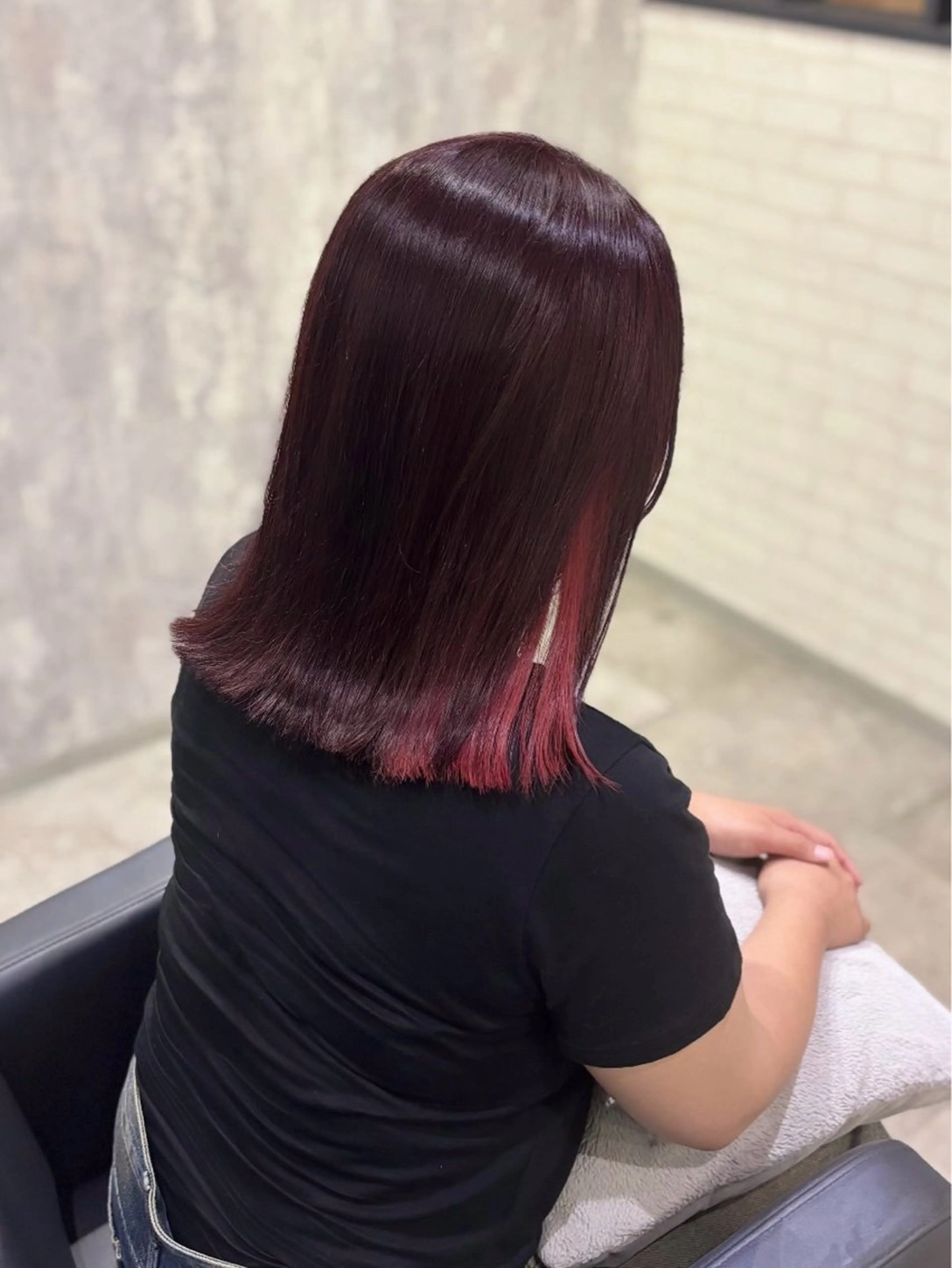 セミロング カラー ヘアカラー トリートメント 詩乃🎀ピンク 暖色系🫧レイヤーのヘアスタイル