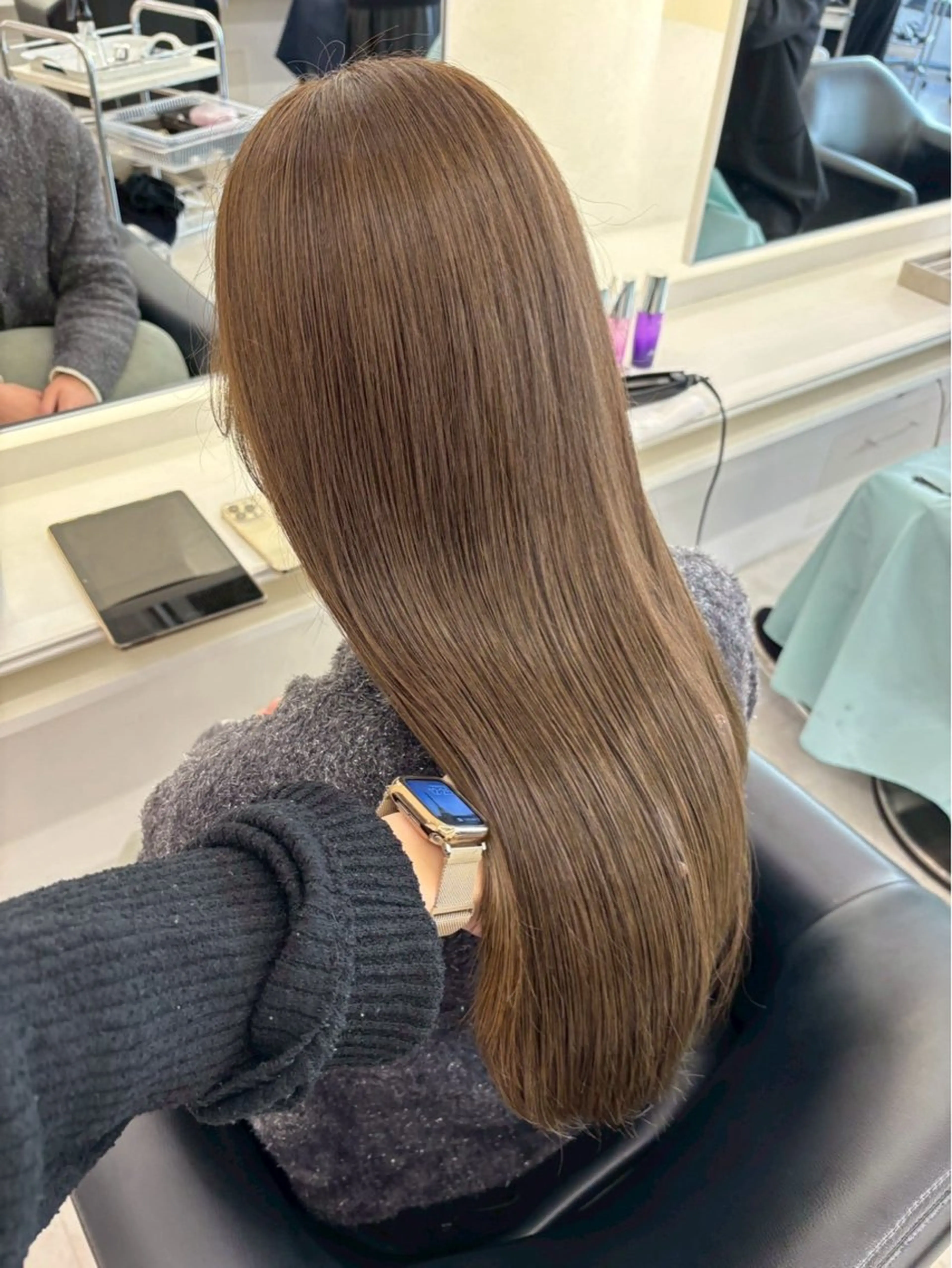 ロング カラー ベージュカラー ヘアカラー ParveMix 岡本えりかのヘアスタイル