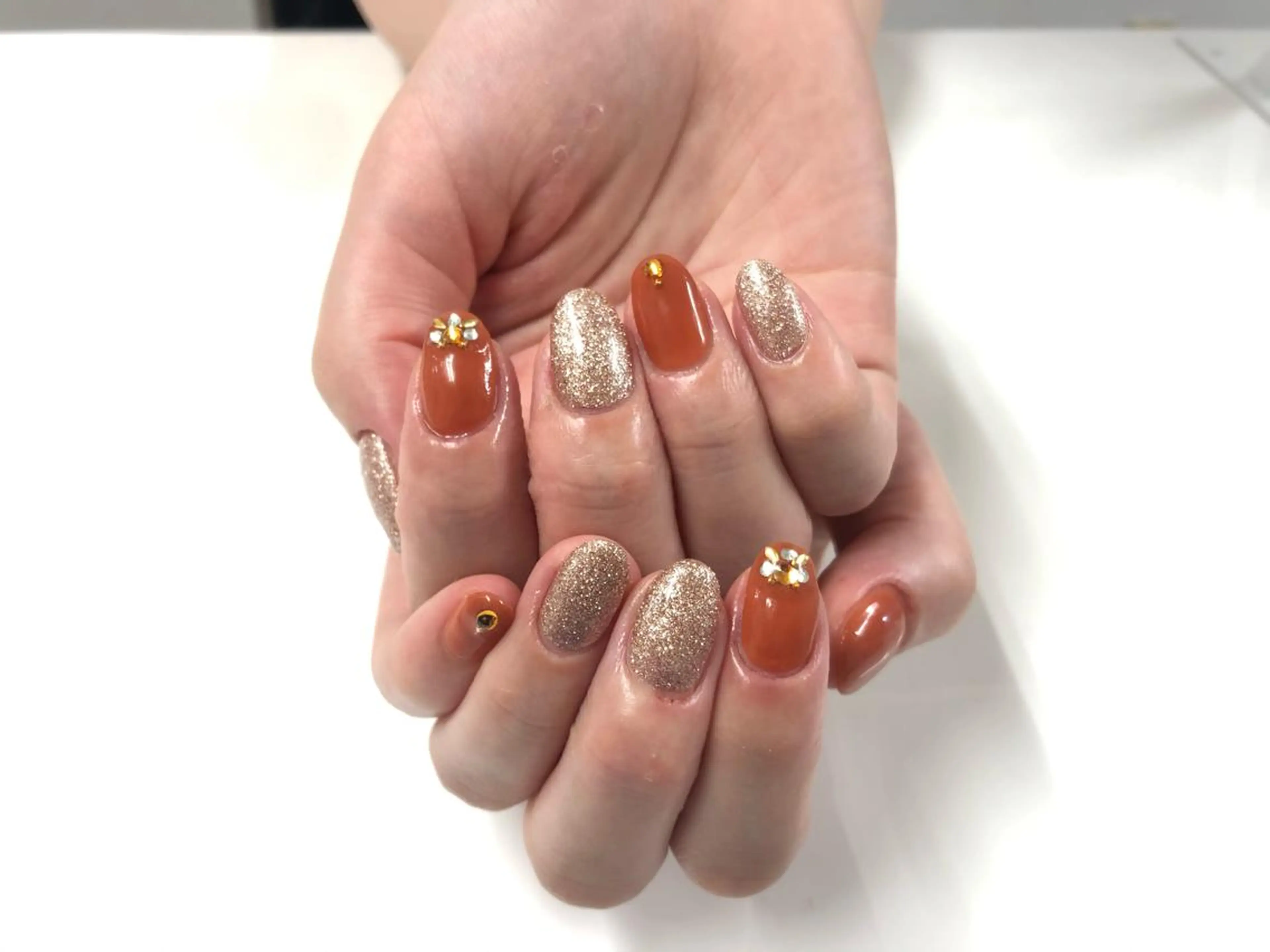 ネイル 吉田 芹菜のネイルデザイン