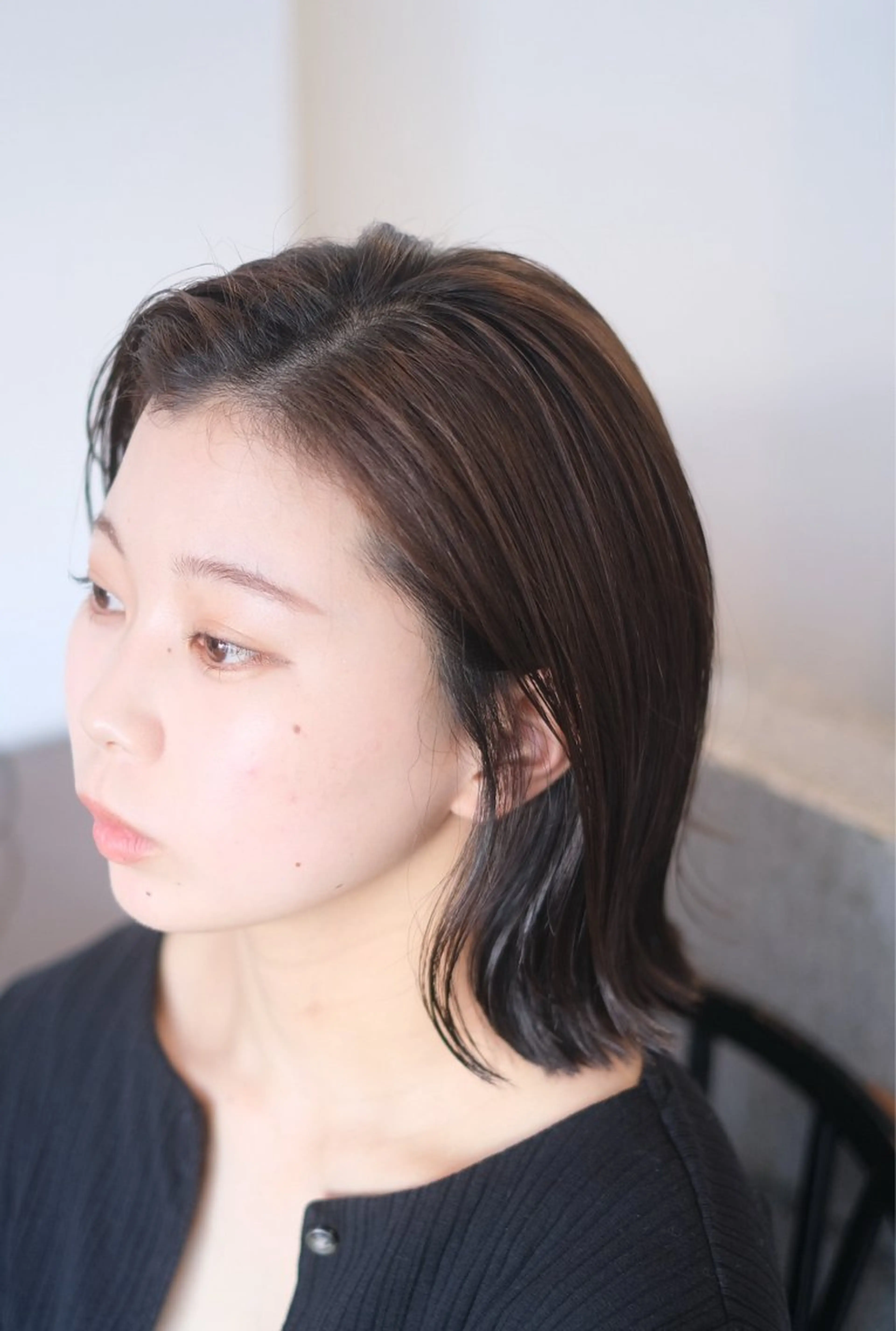 ミディアム ボブ 岩村 夏姫のヘアスタイル